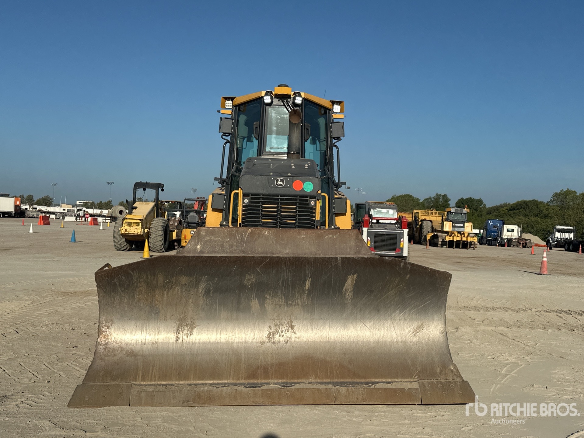 2021 John Deere 750L XLT