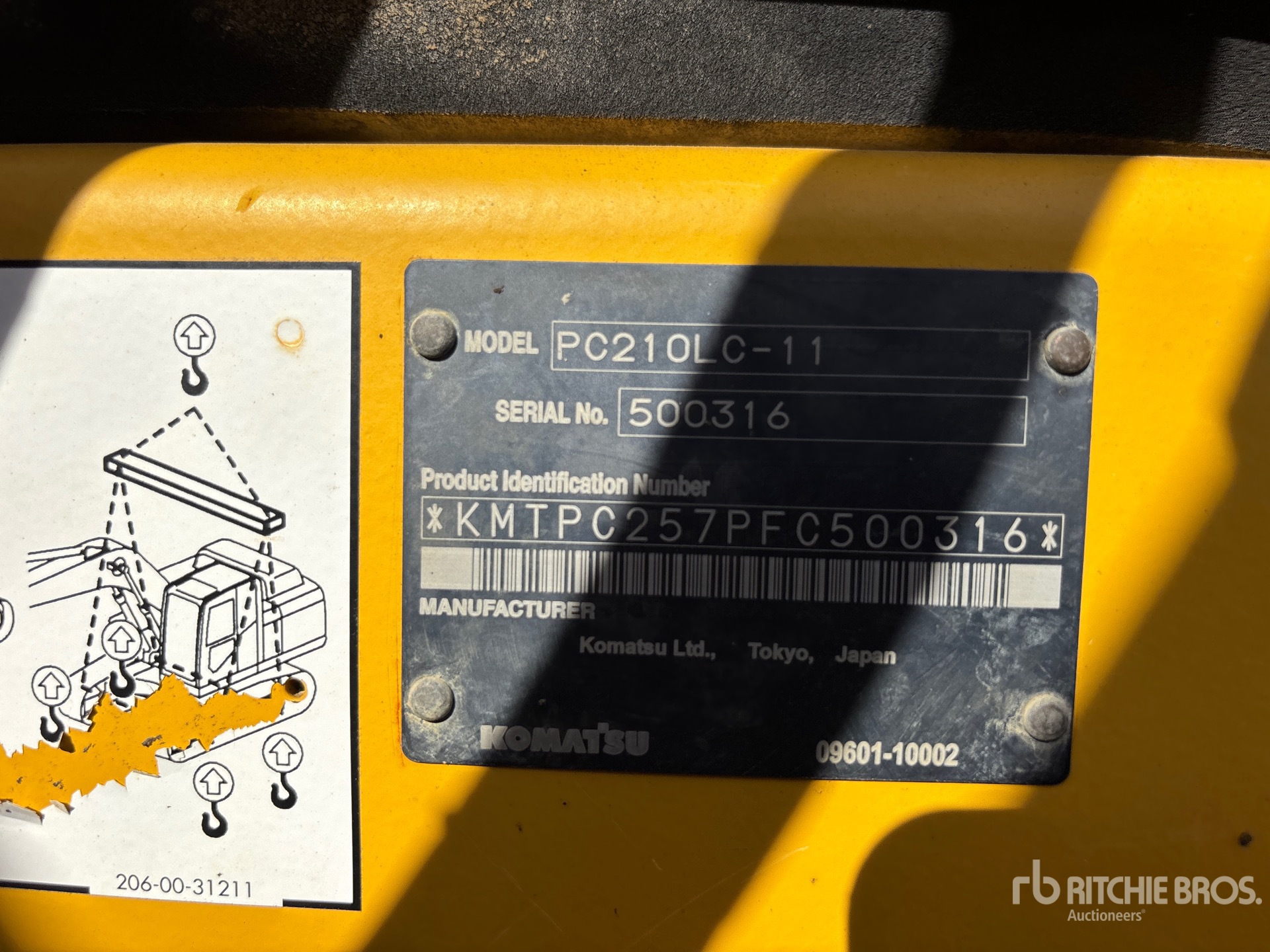 2016 Komatsu PC210LC-11