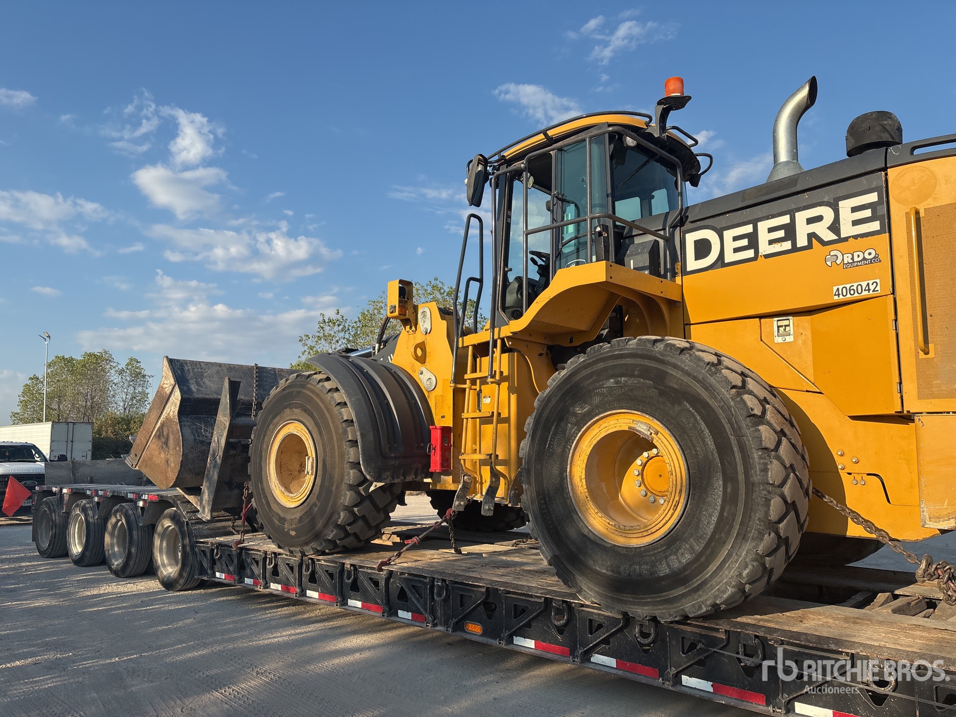 2019 John Deere 744K-II