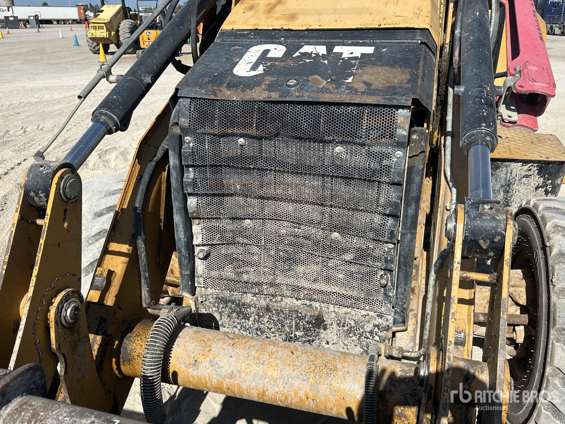 2018 Caterpillar 420F2IT