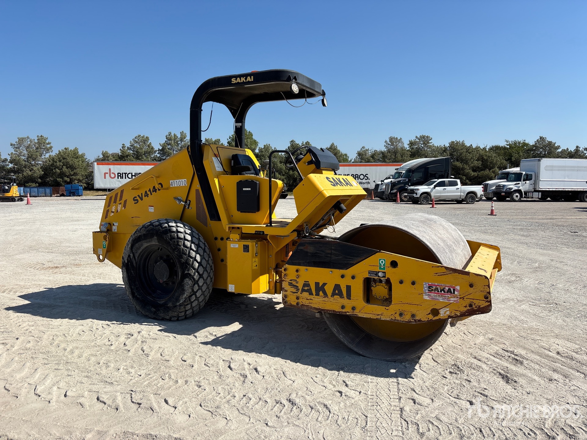 2020 Sakai SV414