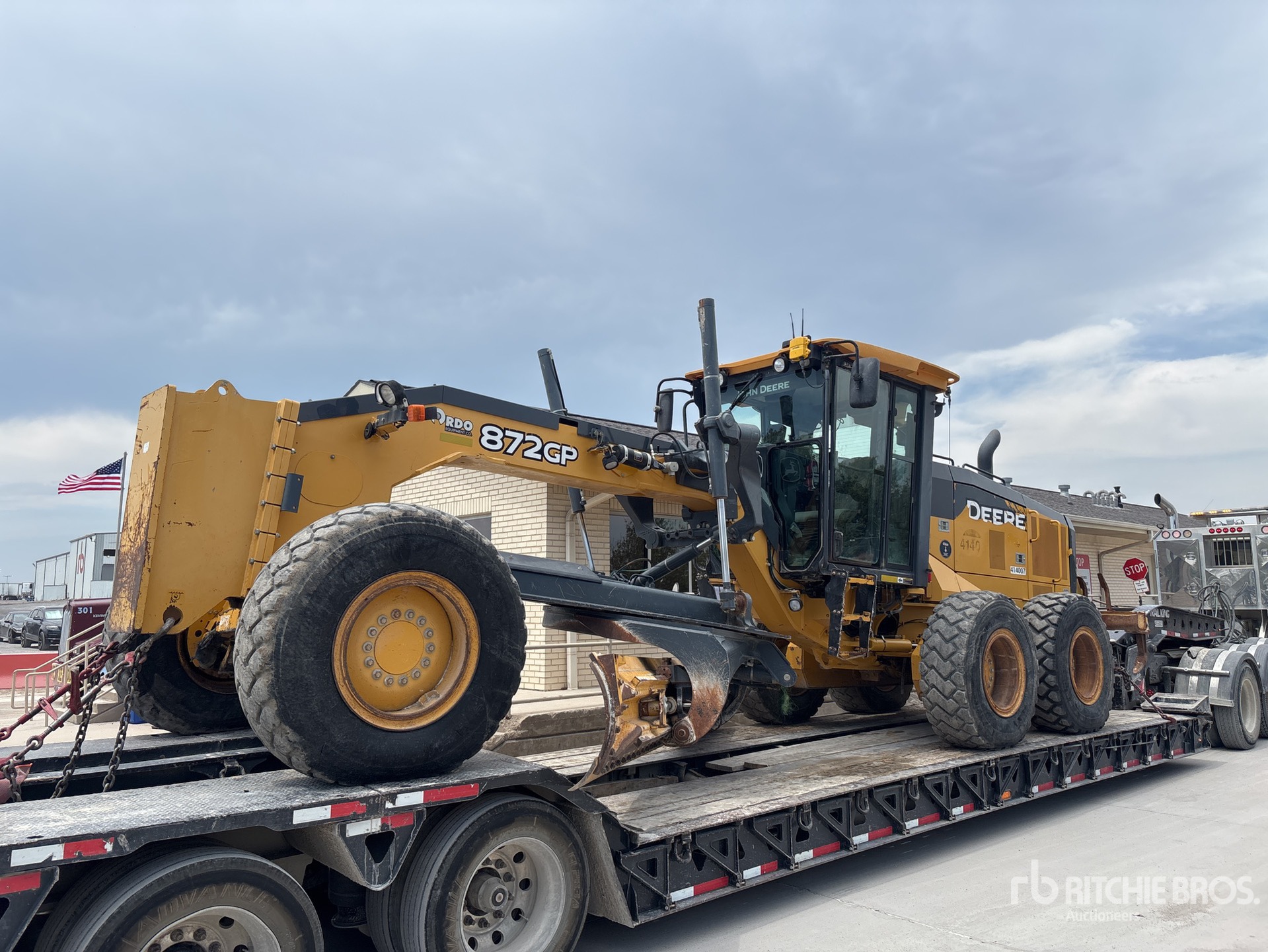 2016 John Deere 872GP