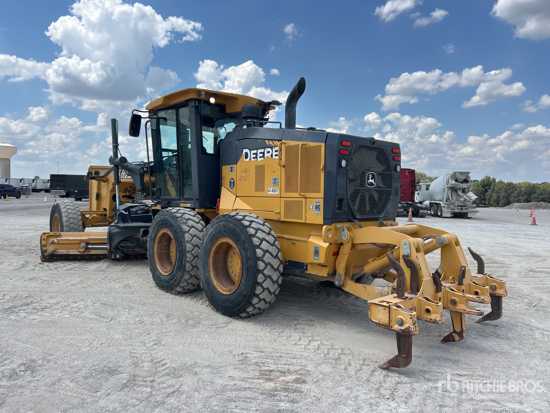 2016 John Deere 872GP