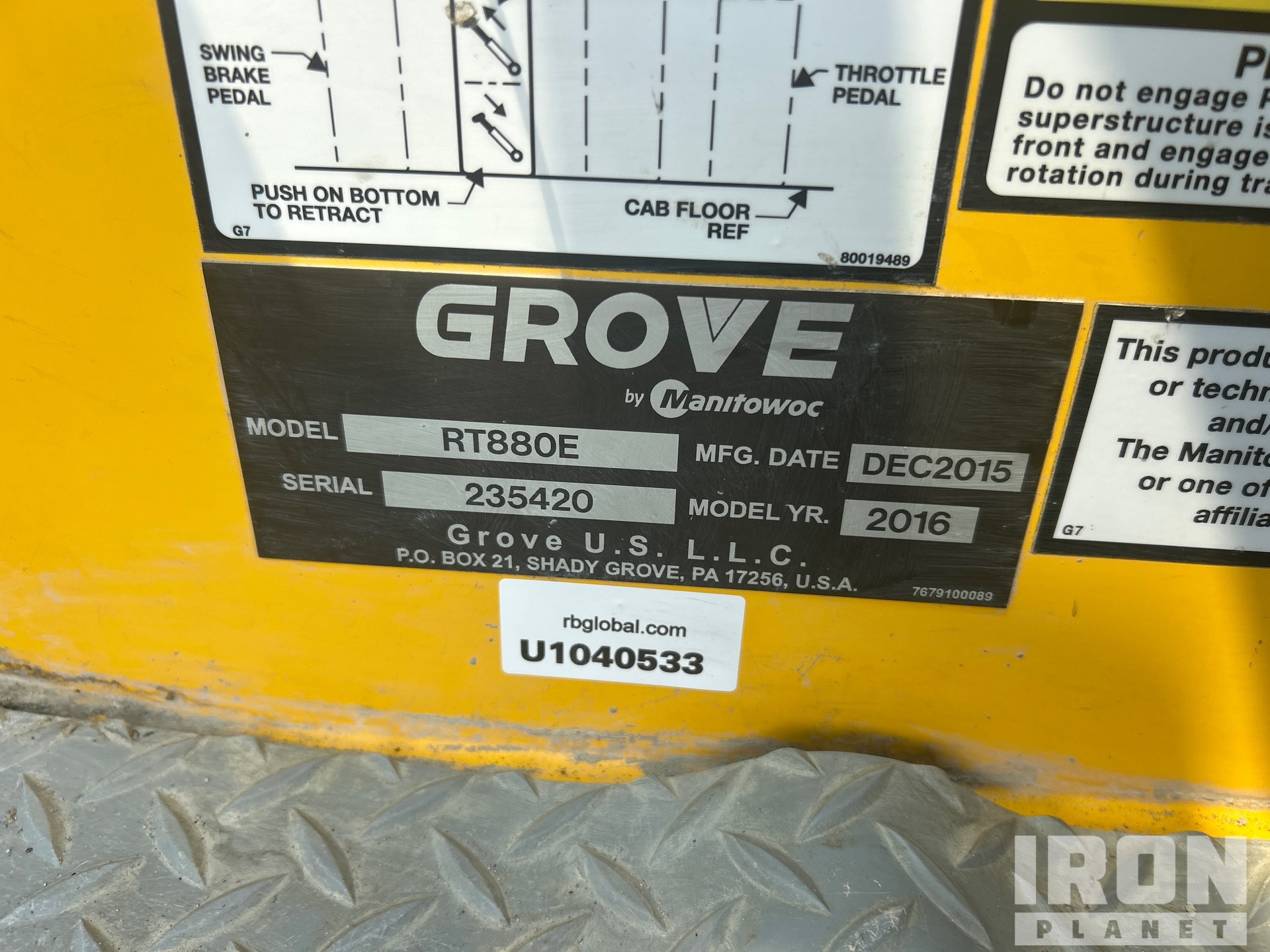 2016 Grove RT880E