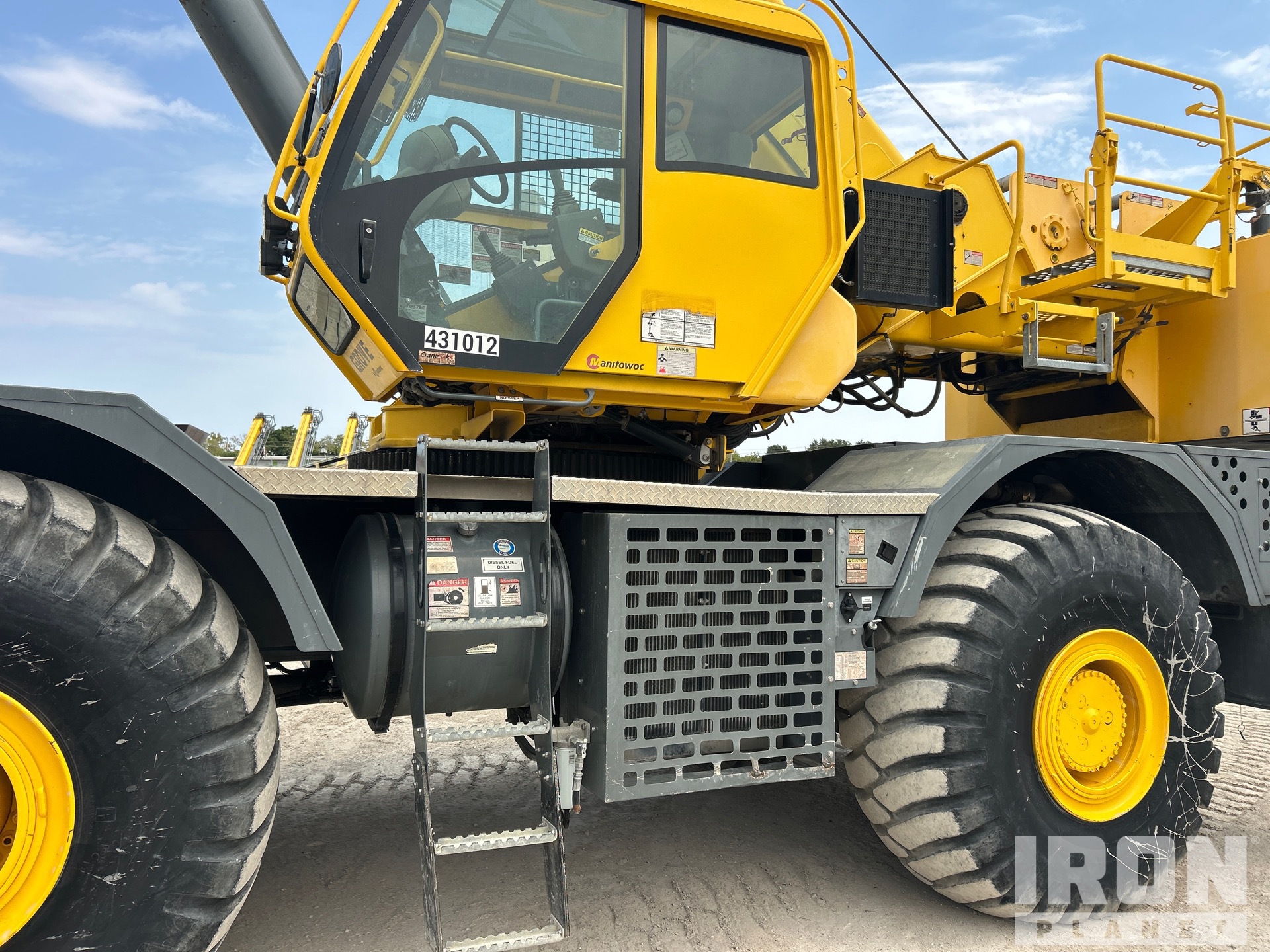 2014 Grove RT880E