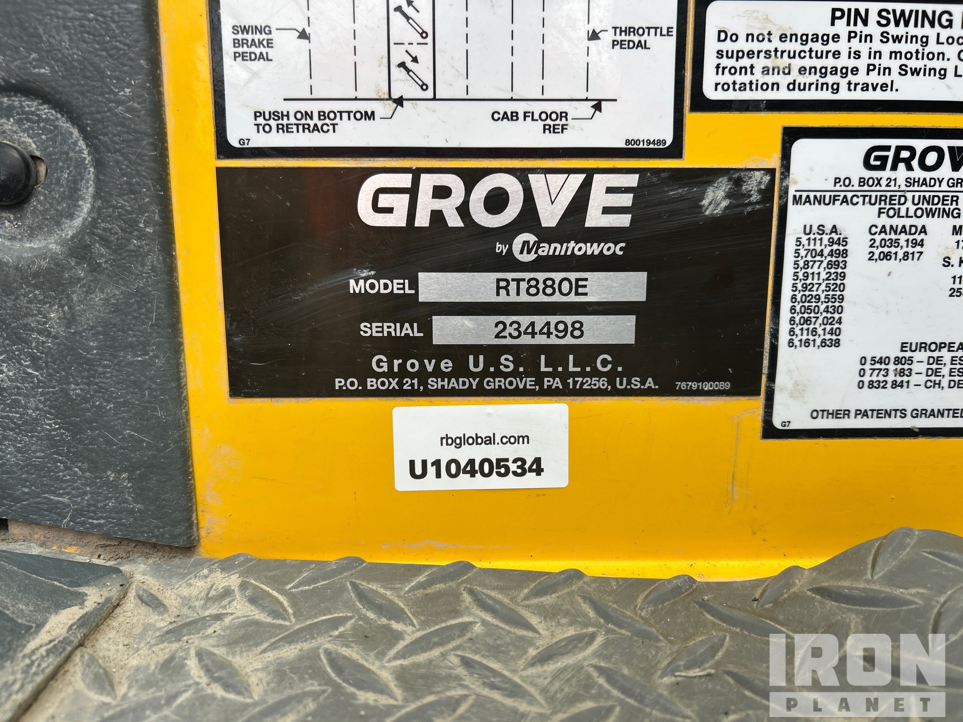 2014 Grove RT880E