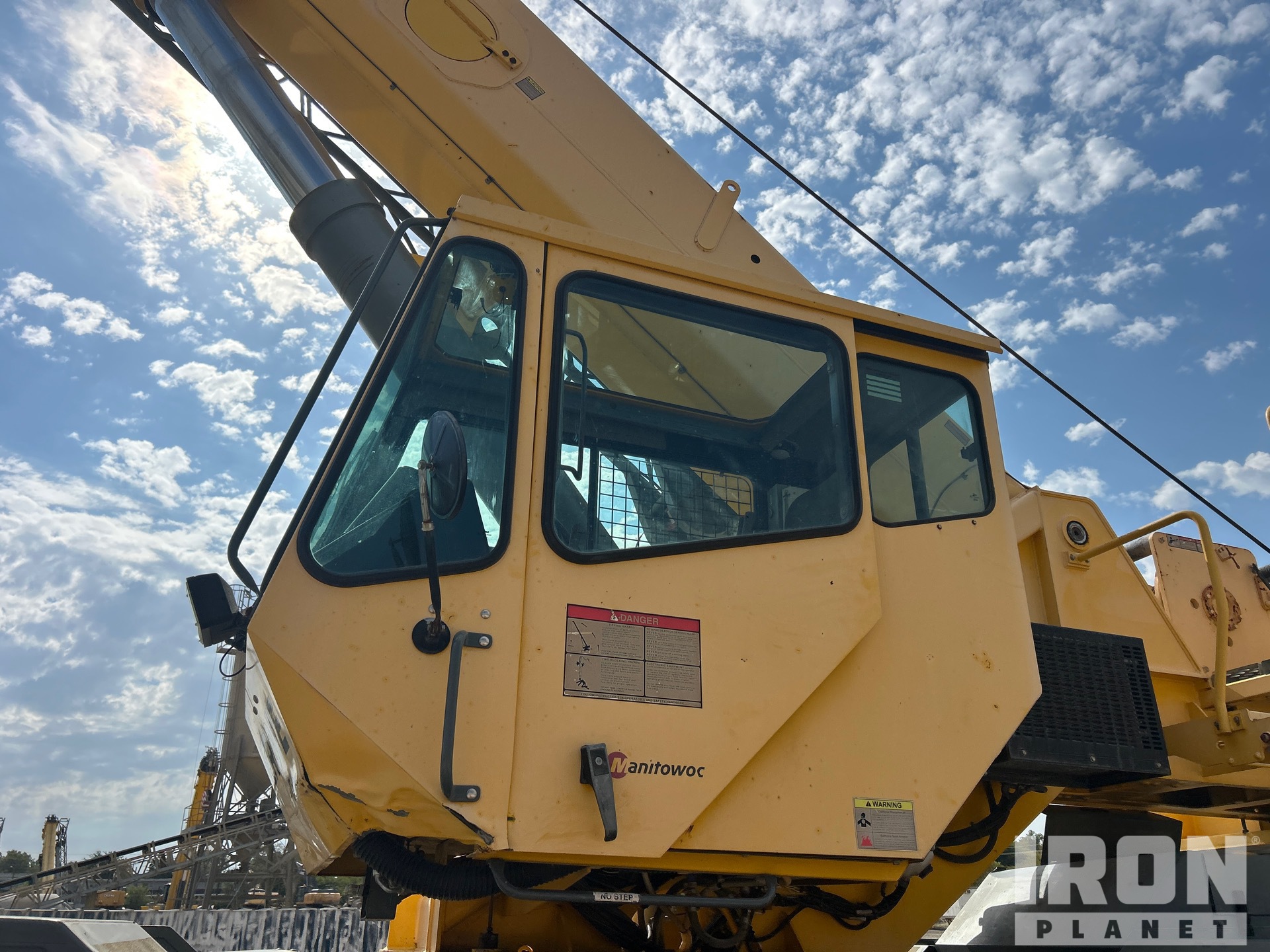 2010 Grove RT700E