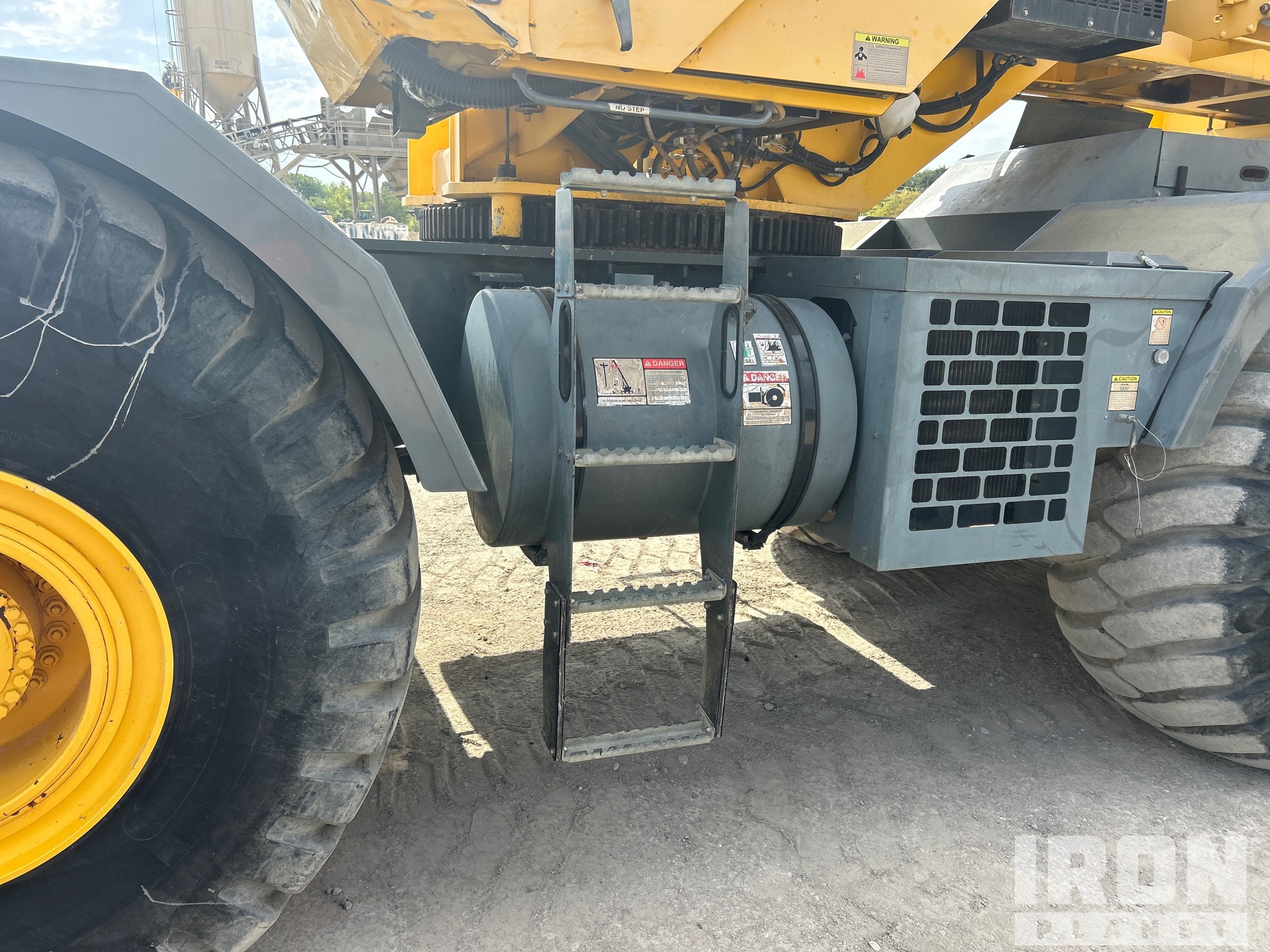 2010 Grove RT700E