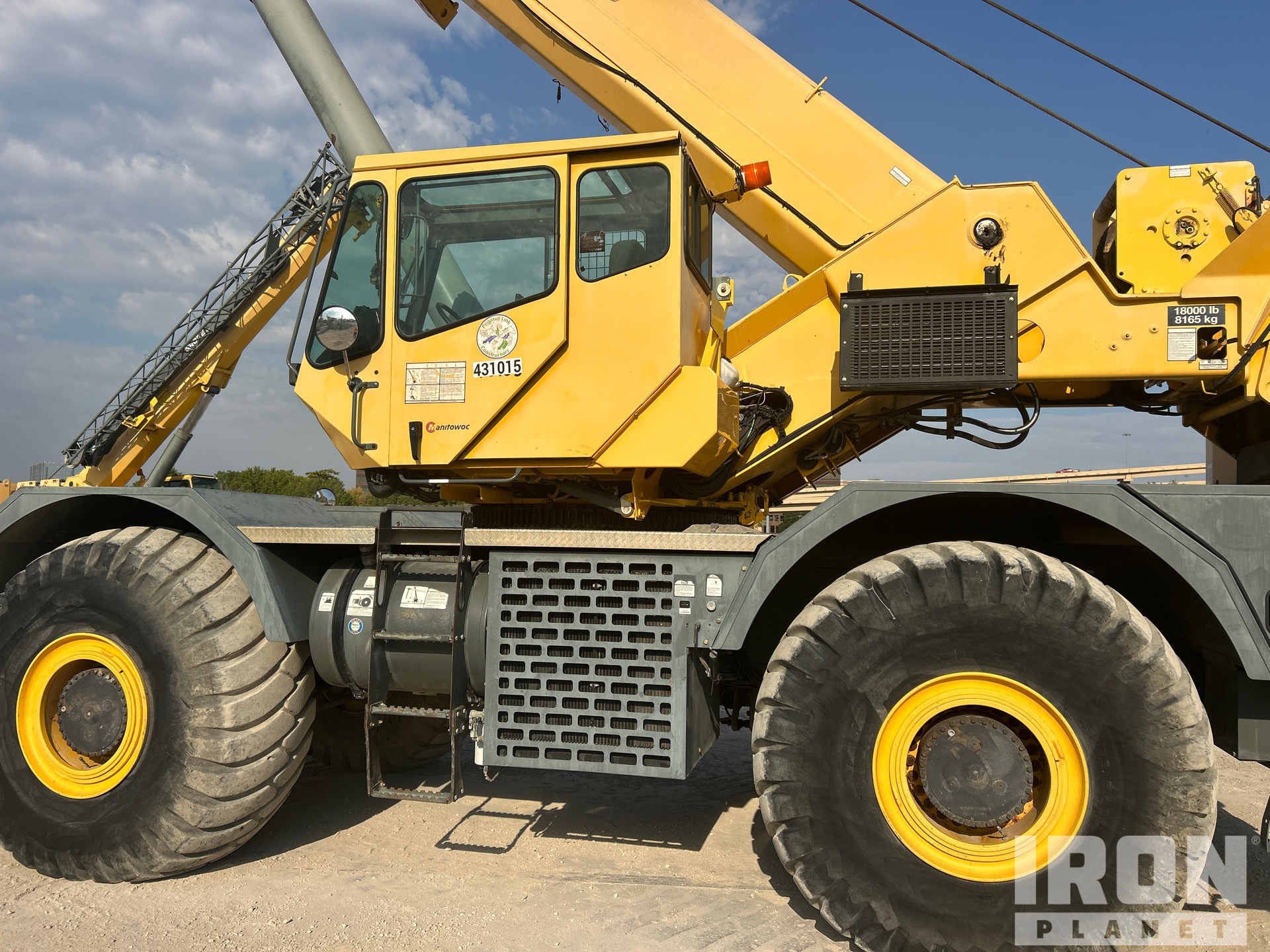2010 Grove RT880E