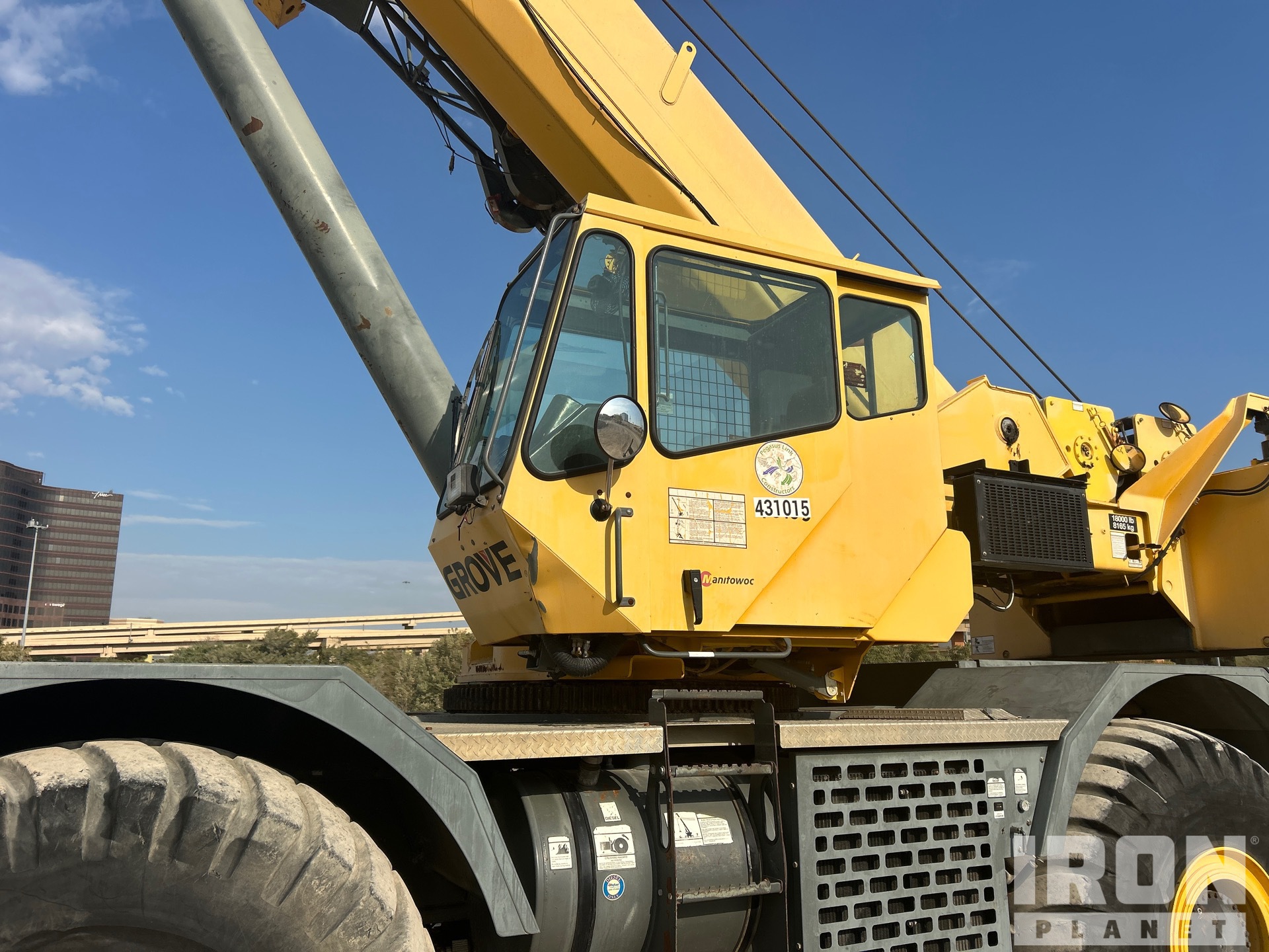 2010 Grove RT880E