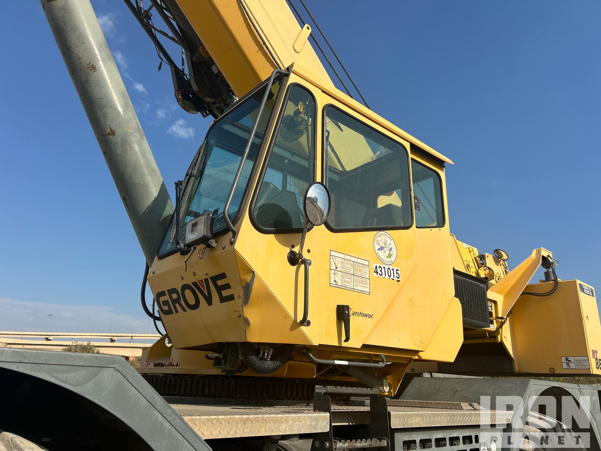 2010 Grove RT880E