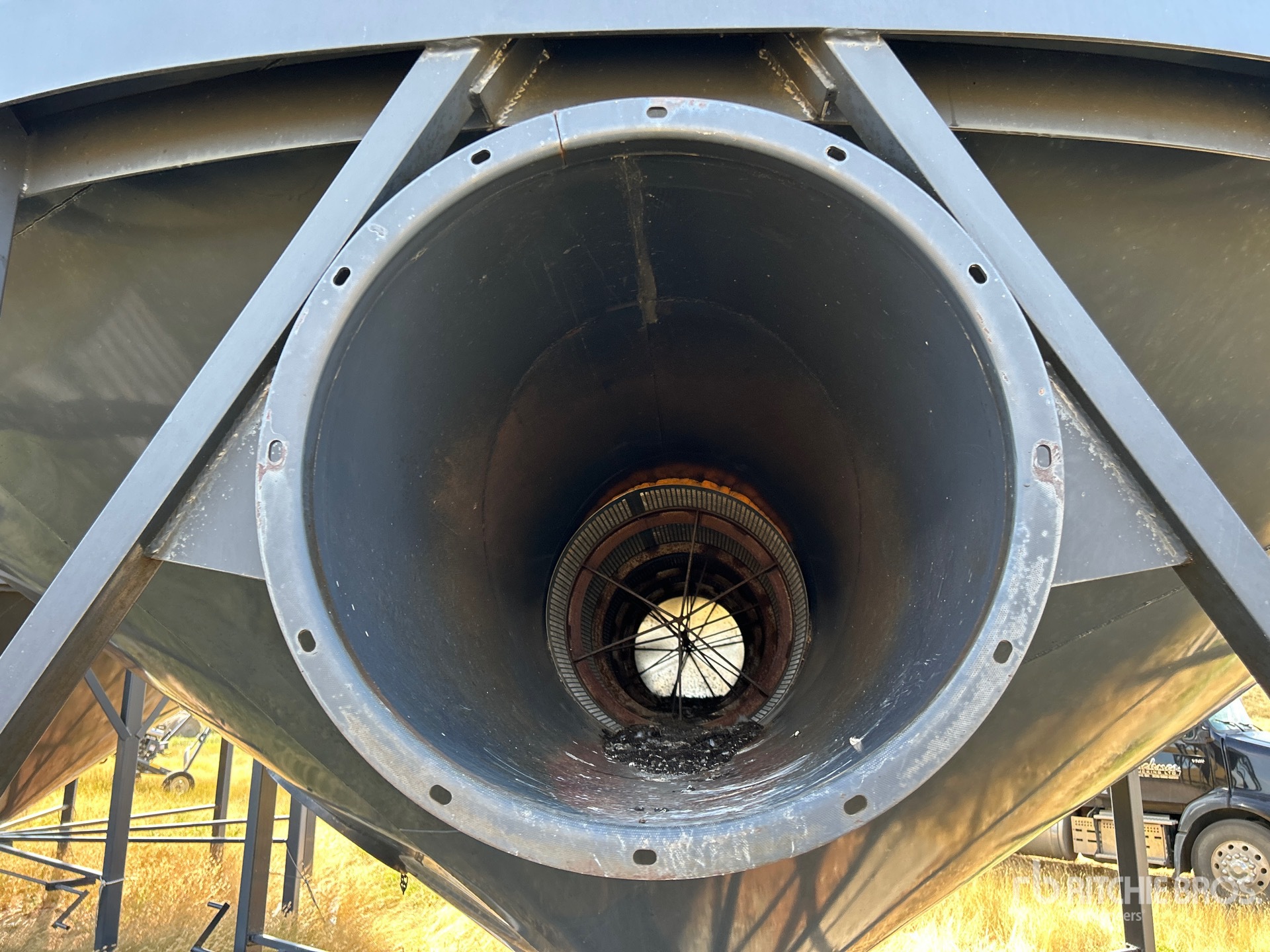 Viterra +/- 4900 BU 5 RING HOPPER
