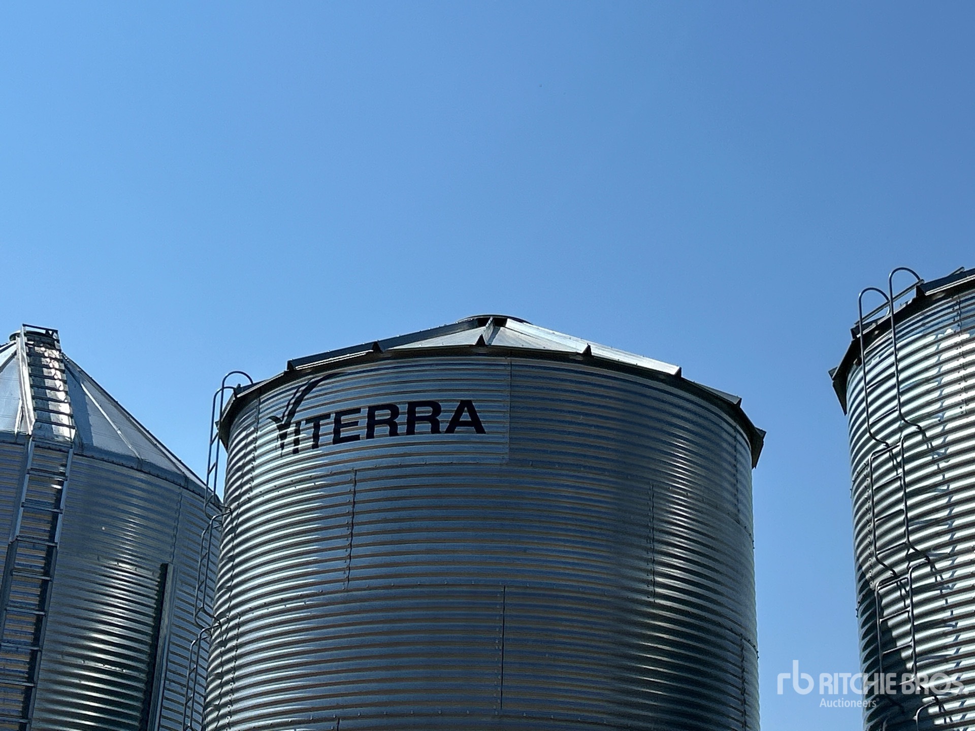 Viterra +/- 4900 BU 5 RING HOPPER