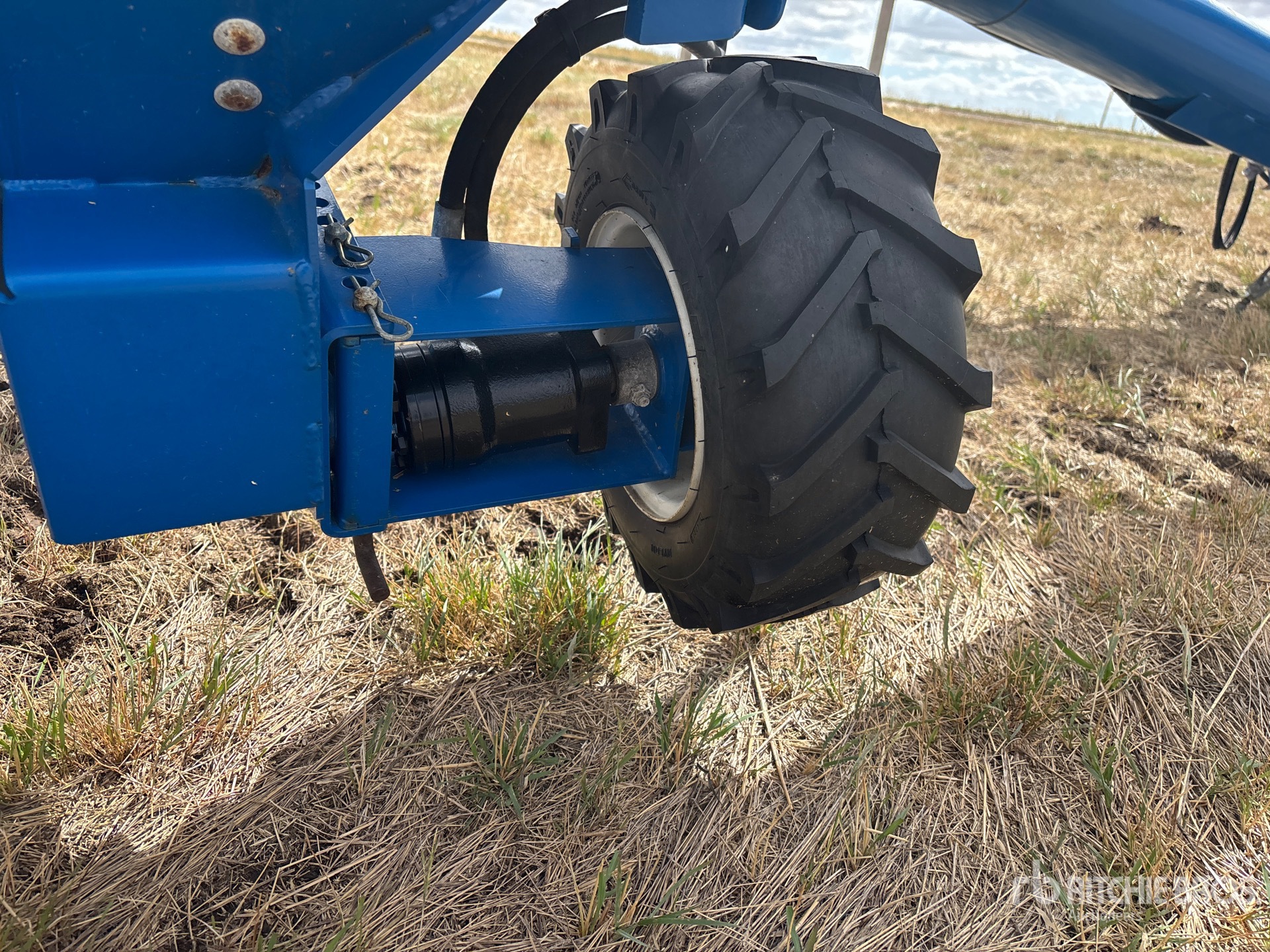 2015 Brandt 1070