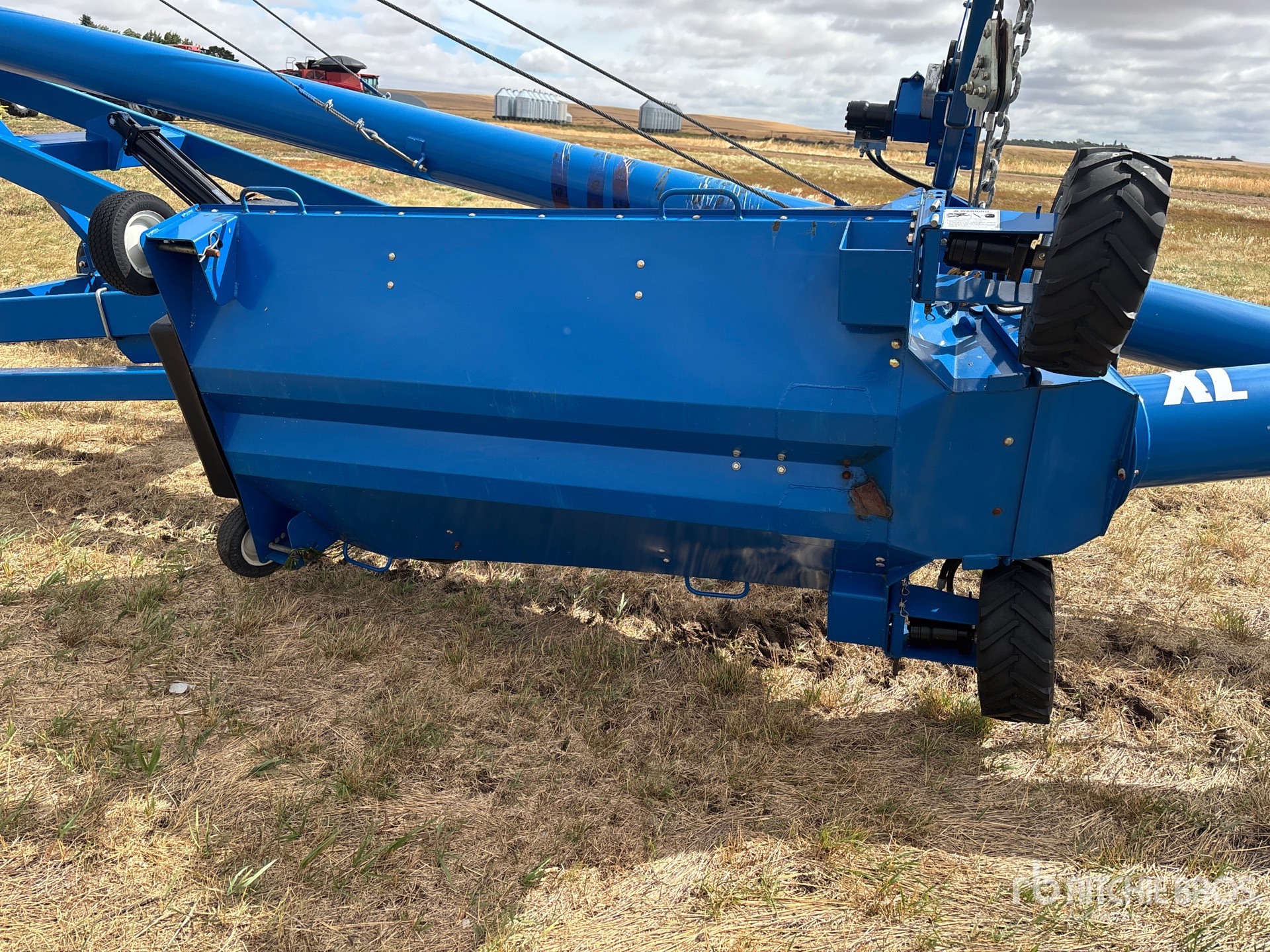 2015 Brandt 1070