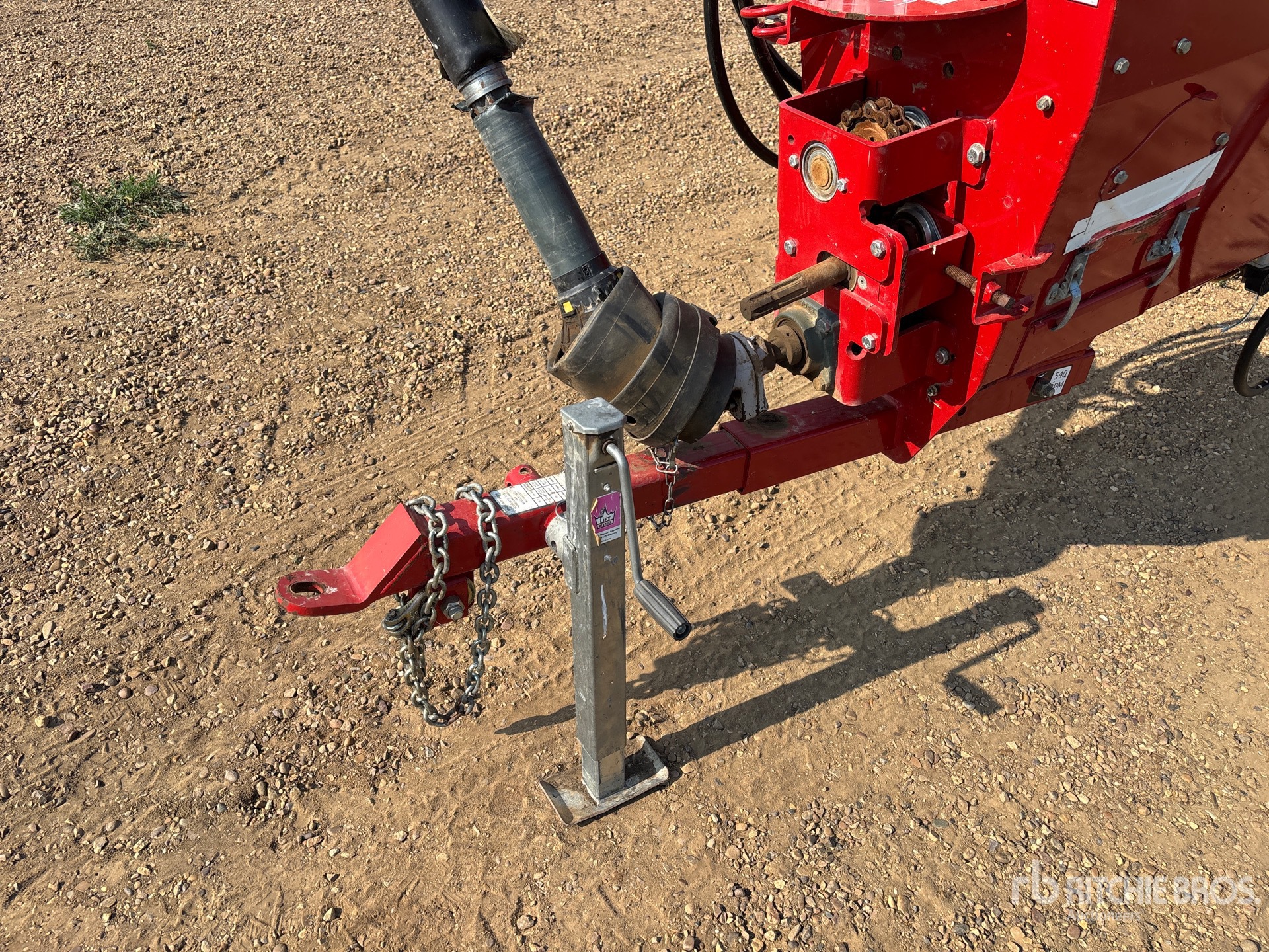 2019 Farm King 1370