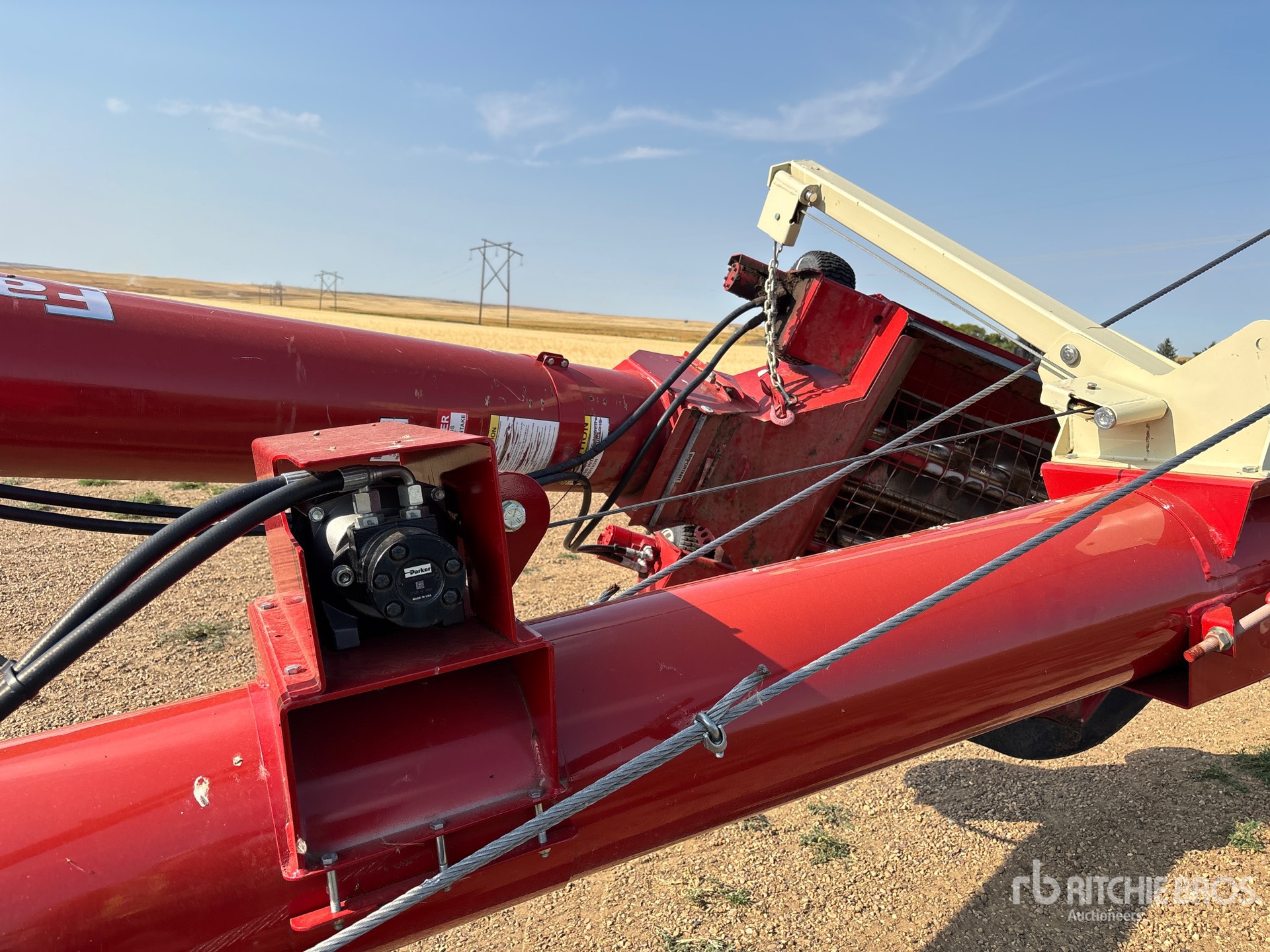 2019 Farm King 1370