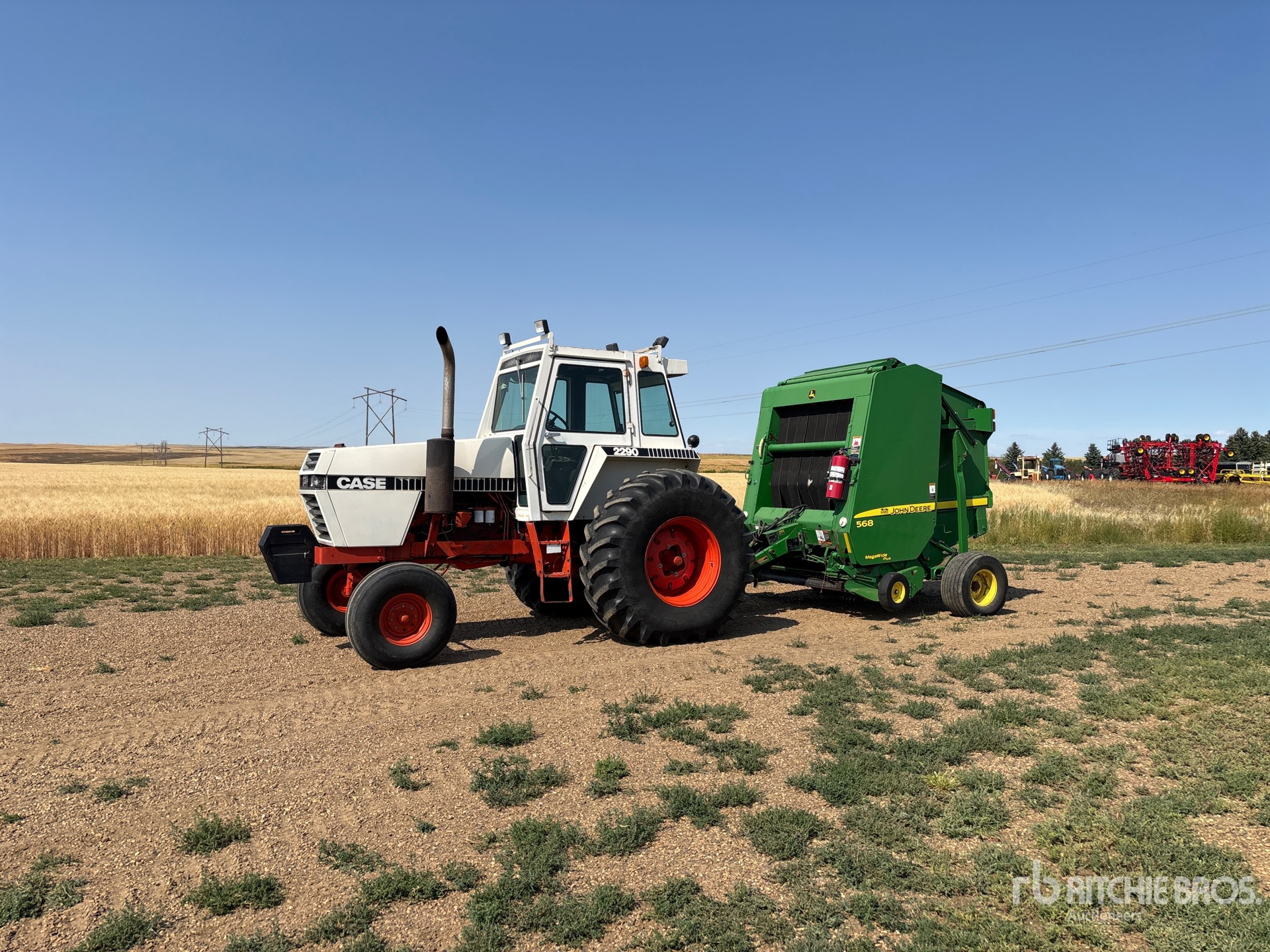 John Deere 568