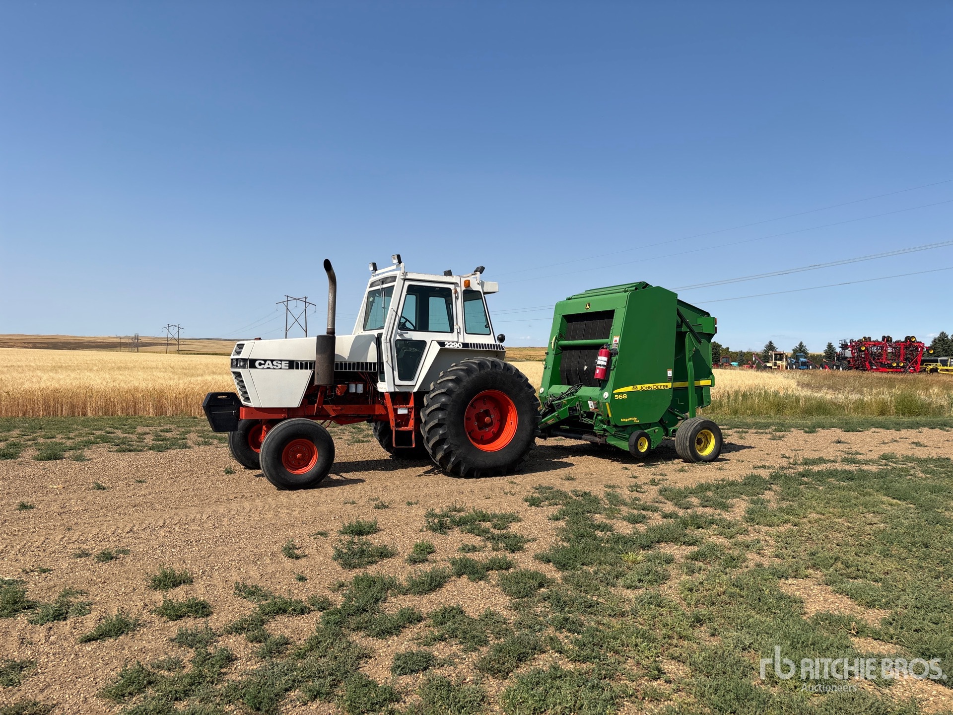 John Deere 568