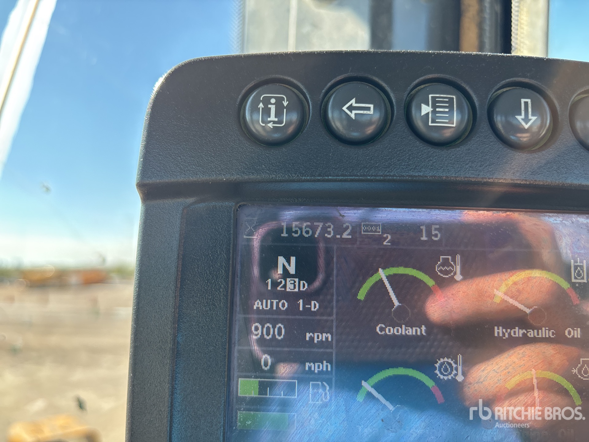 2016 John Deere 744K