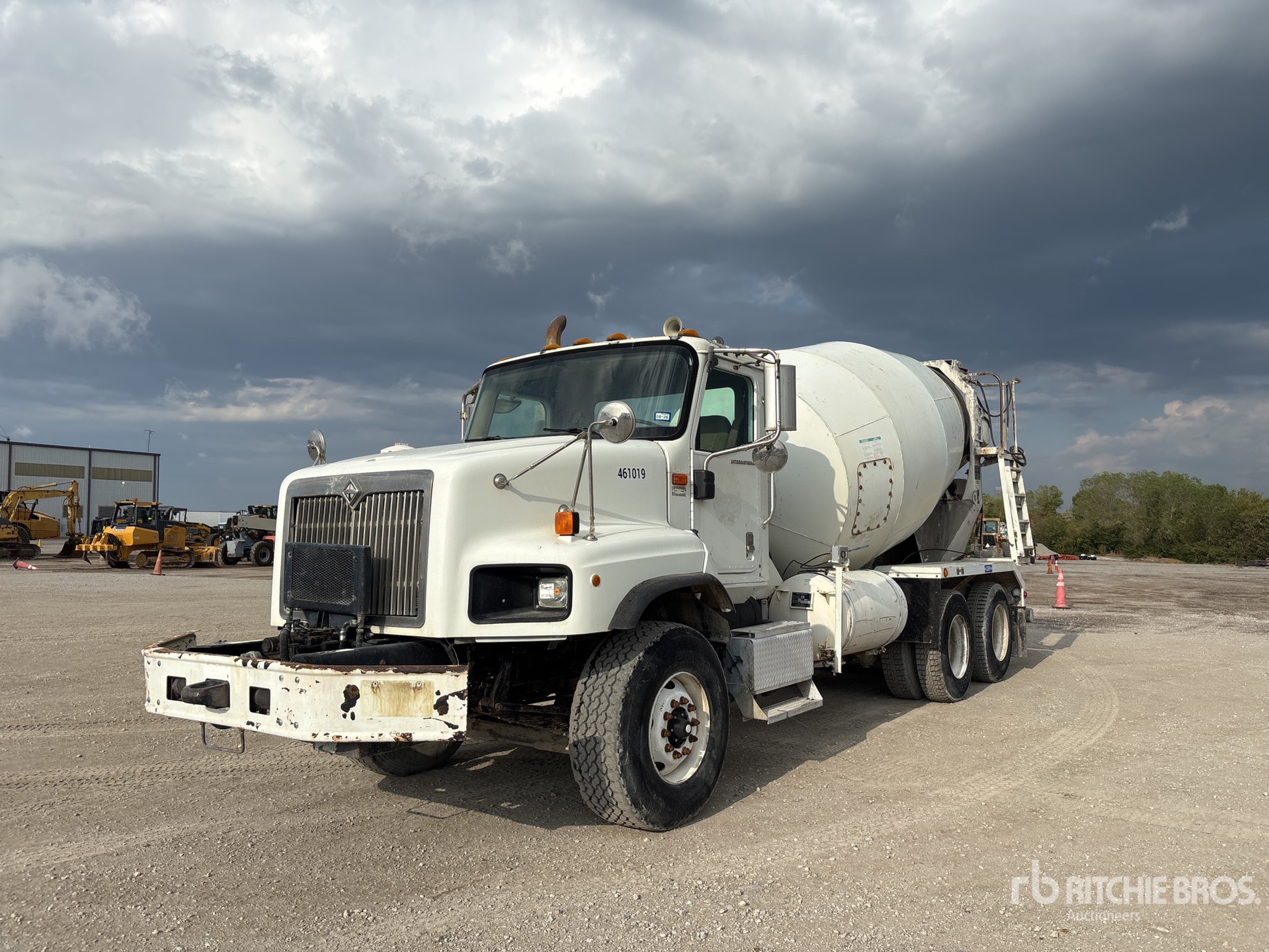 Photo of 2007 International PAYSTAR 5600I