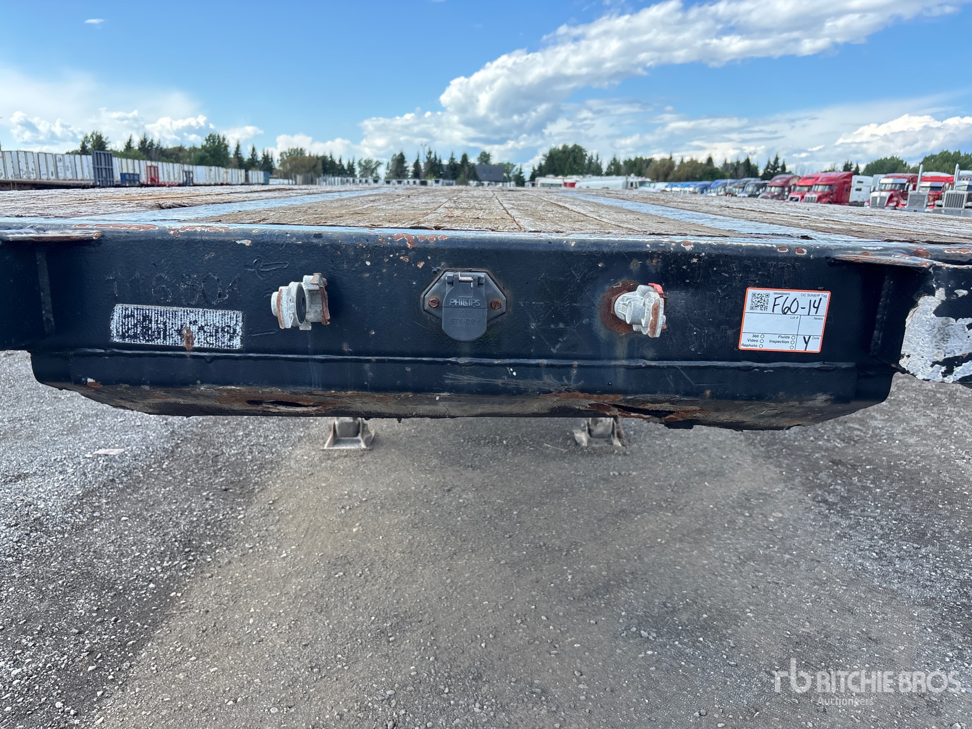 2005 Fontaine 48 ft T/A Extendable