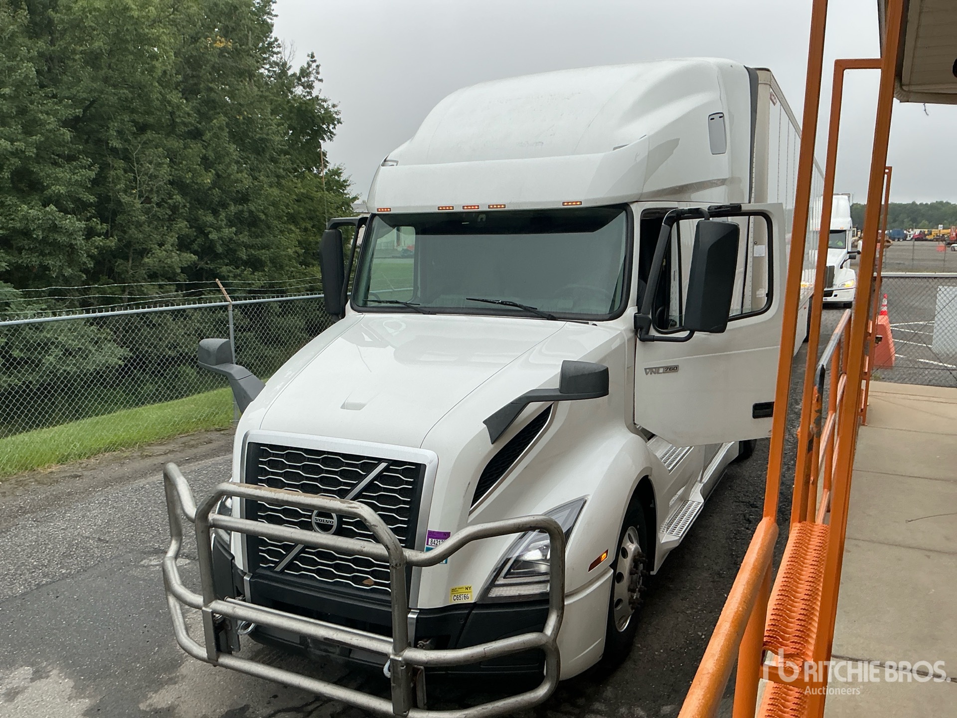 2021 Volvo VNL