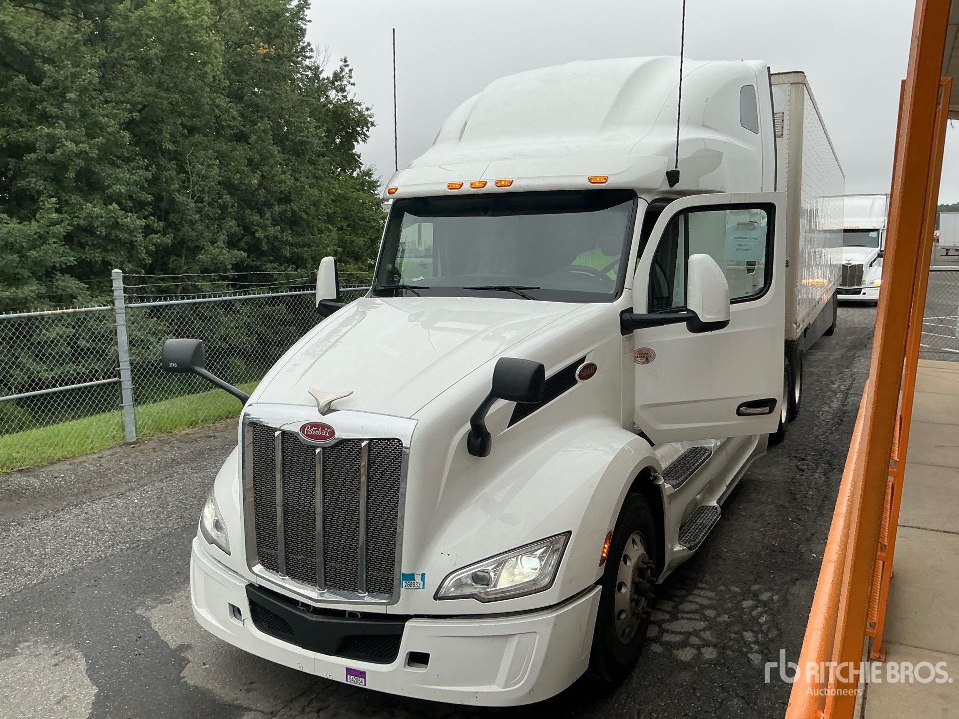 2022 Peterbilt 579