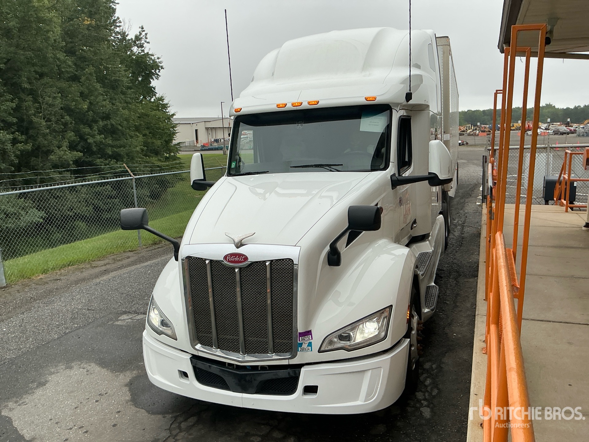 2022 Peterbilt 579