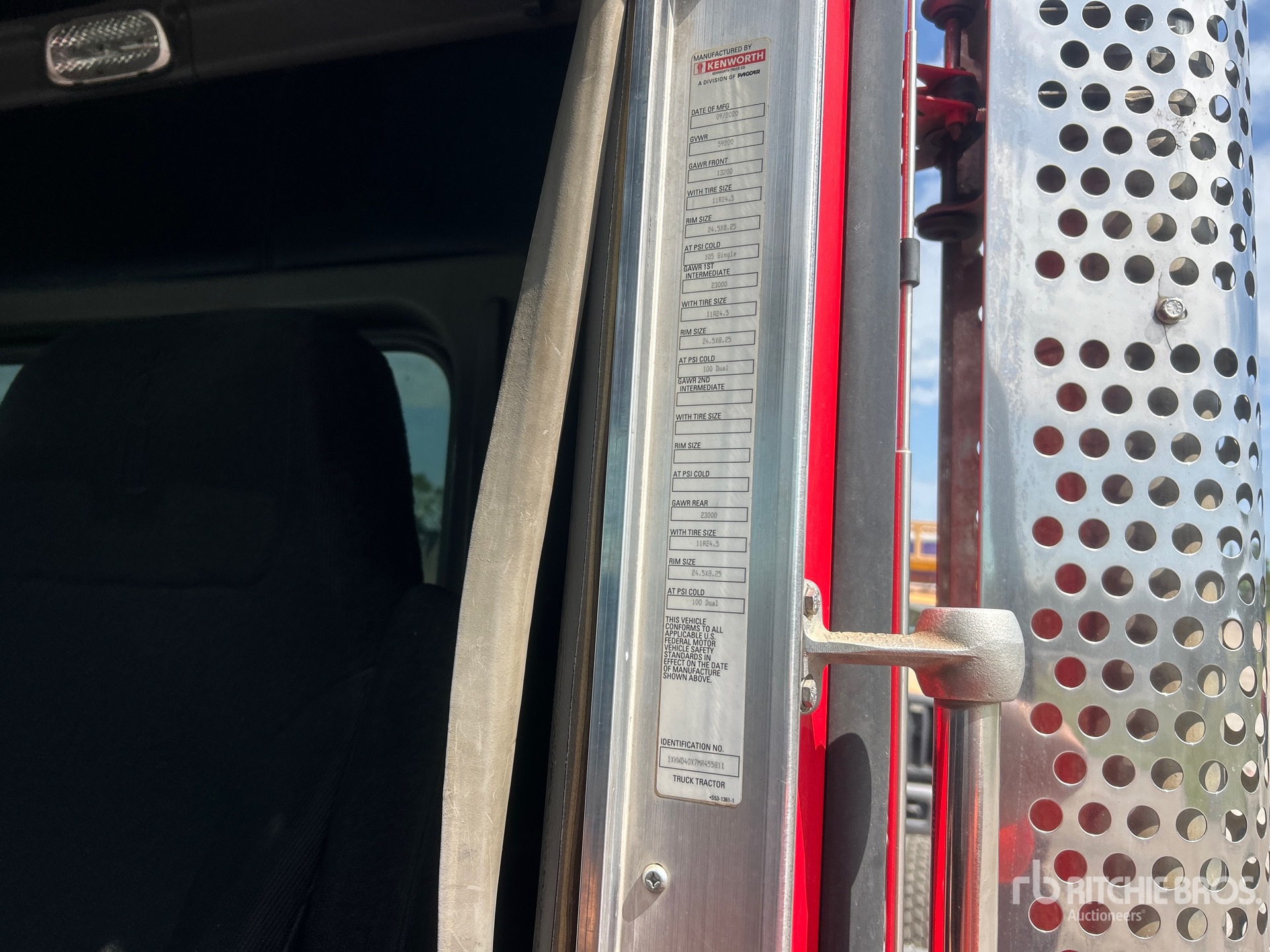 2021 Kenworth W900