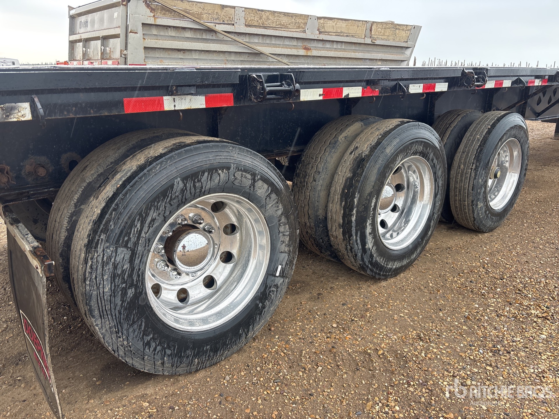 2008 Doepker 49 ft Tri/A