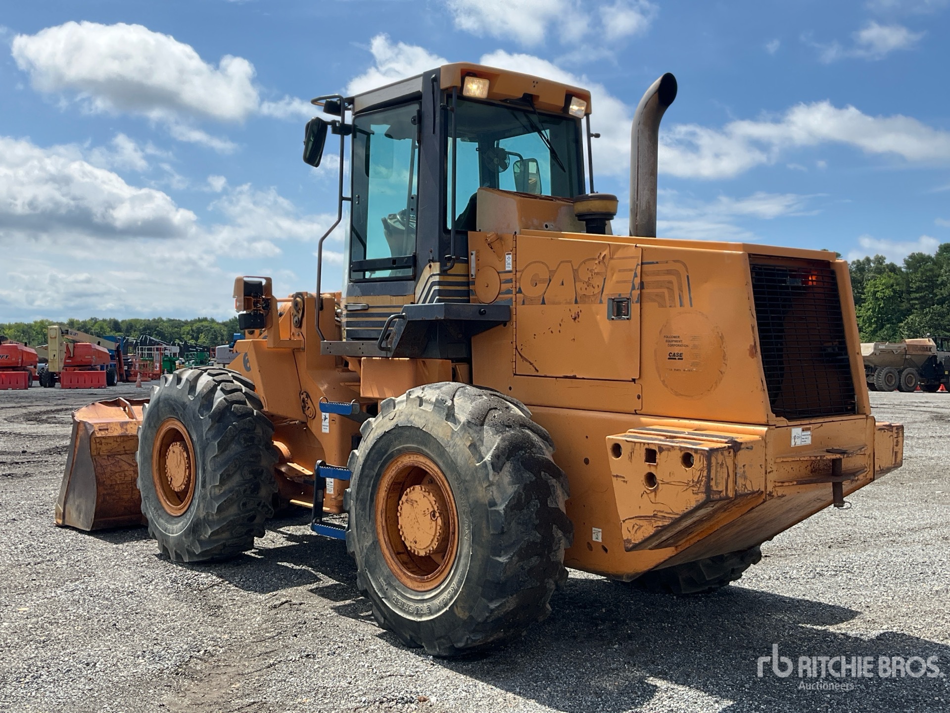 2000 Case 621C