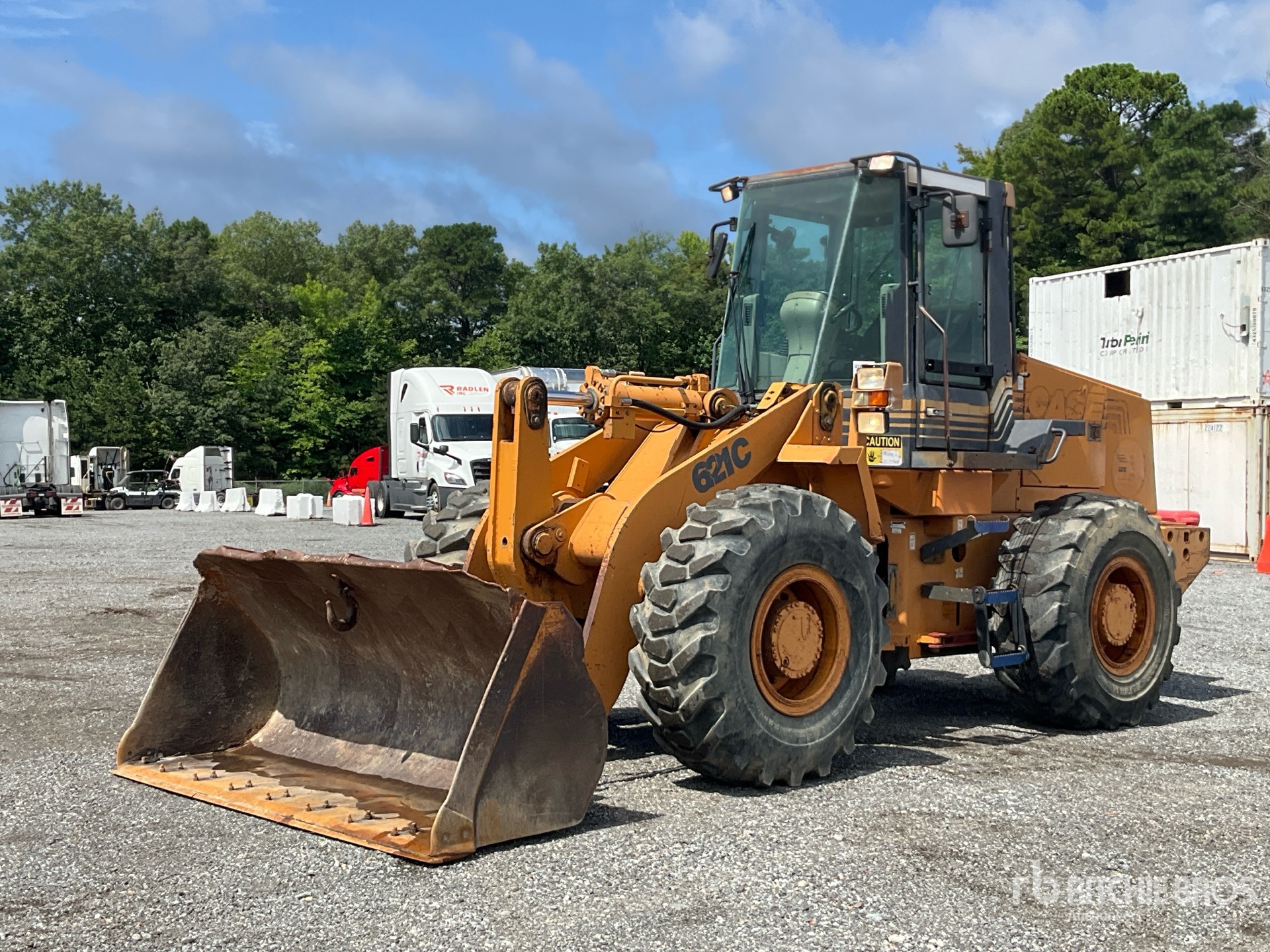 2000 Case 621C