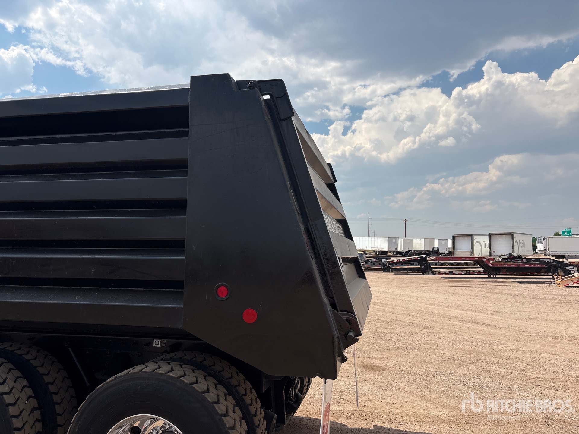2020 Peterbilt 567