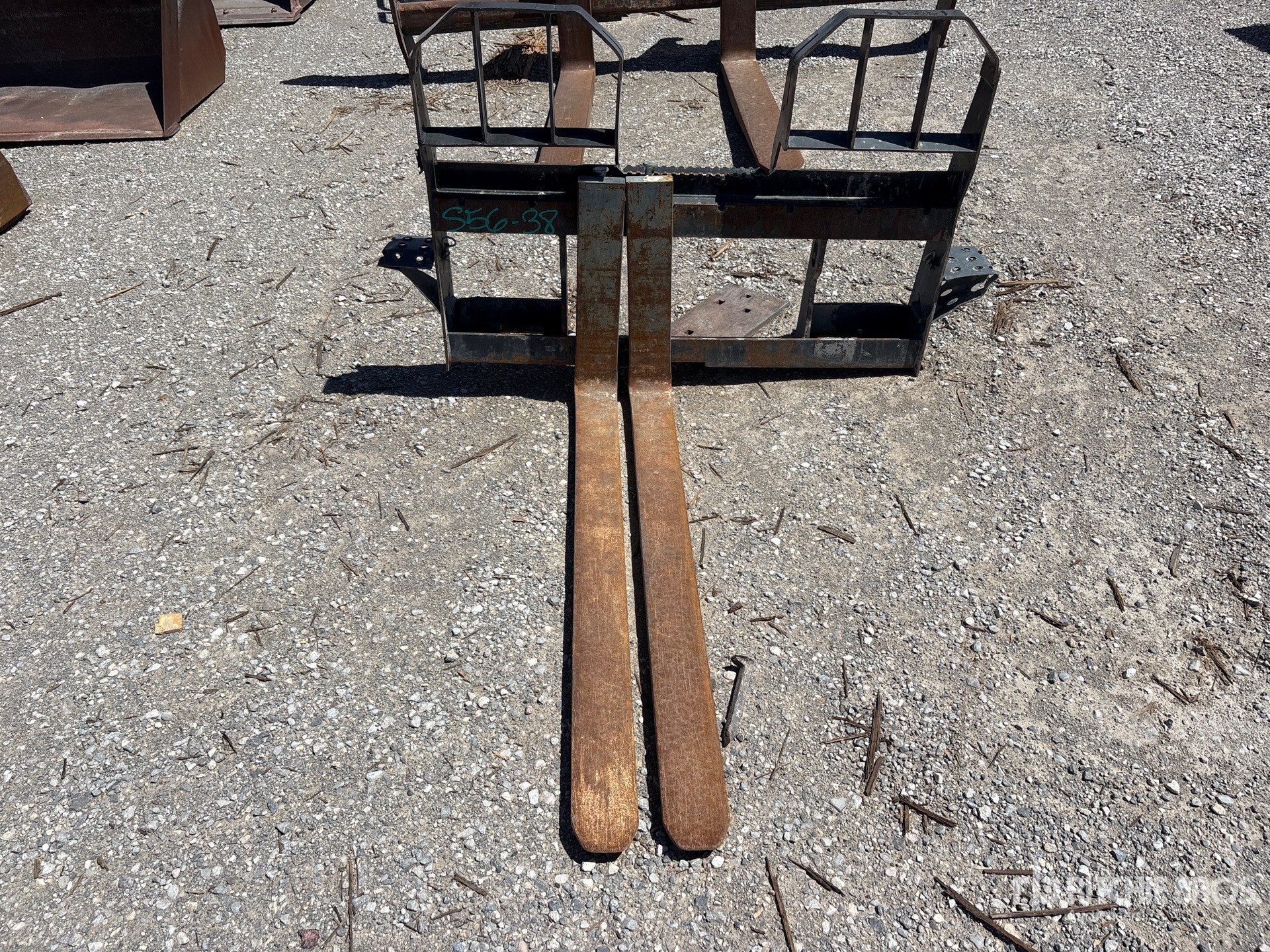 Bobcat 48 IN