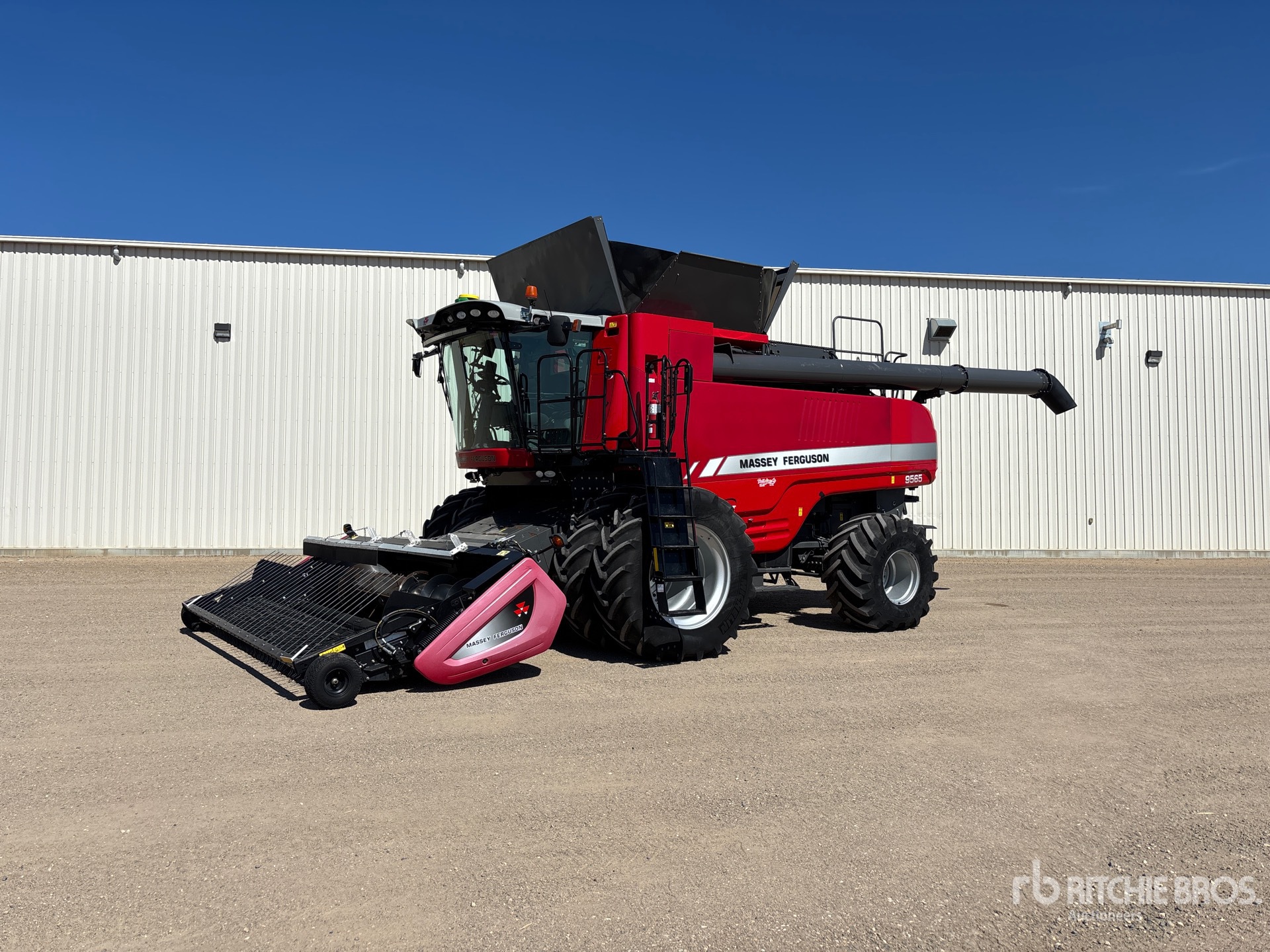2016 Massey Ferguson 9565