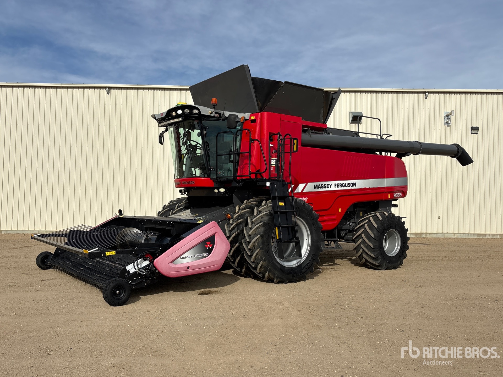 Photo of 2019 Massey Ferguson 9565