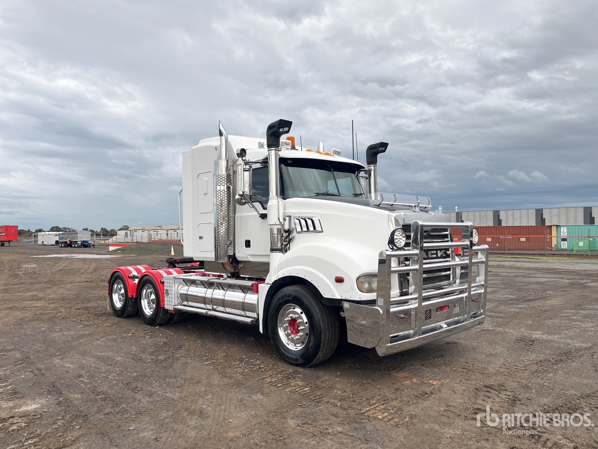 2010 Mack CMHT TRIDENT
