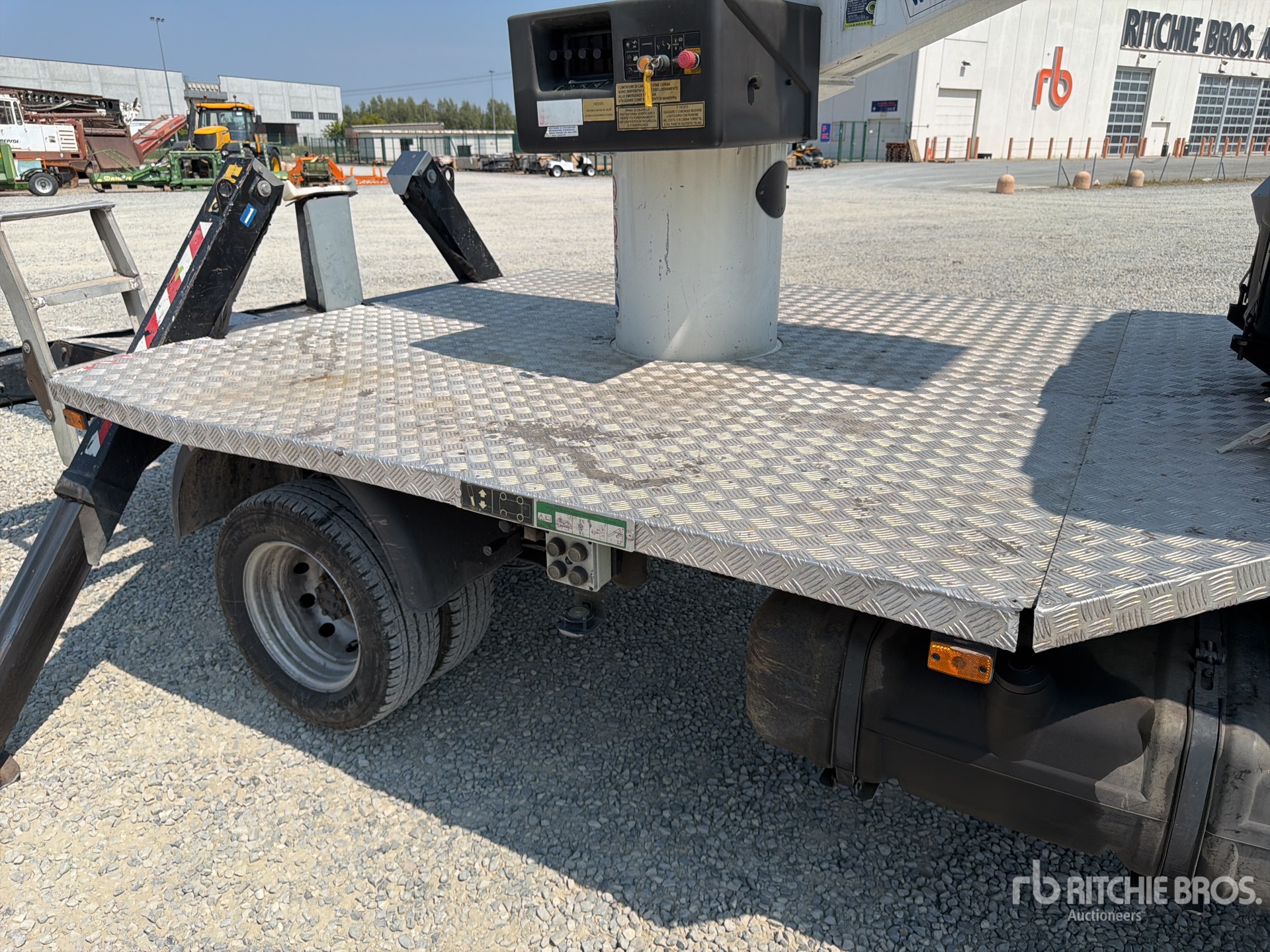 2010 Nissan CABSTAR 35.11