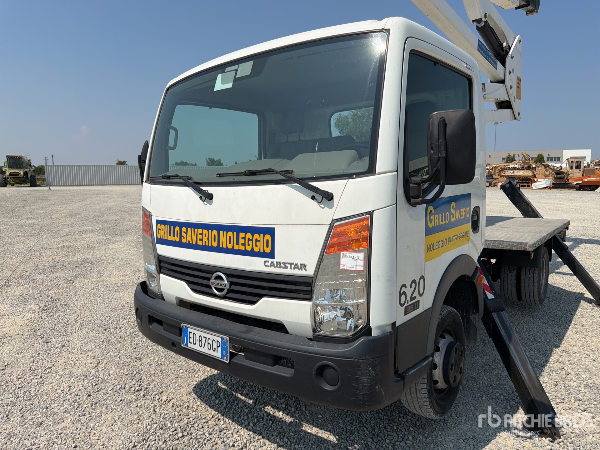 2010 Nissan CABSTAR 35.11