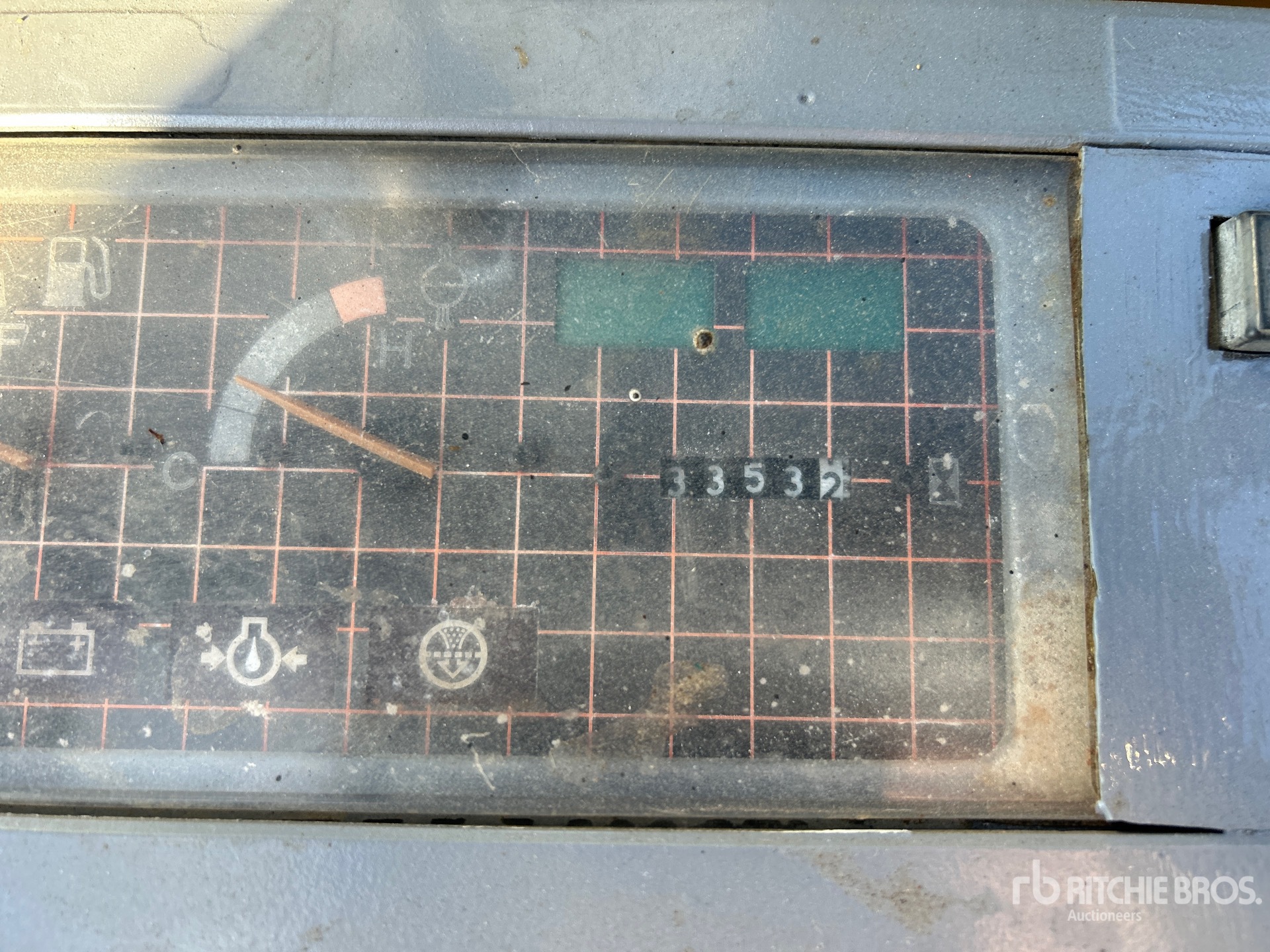 2001 Mitsubishi MM35T