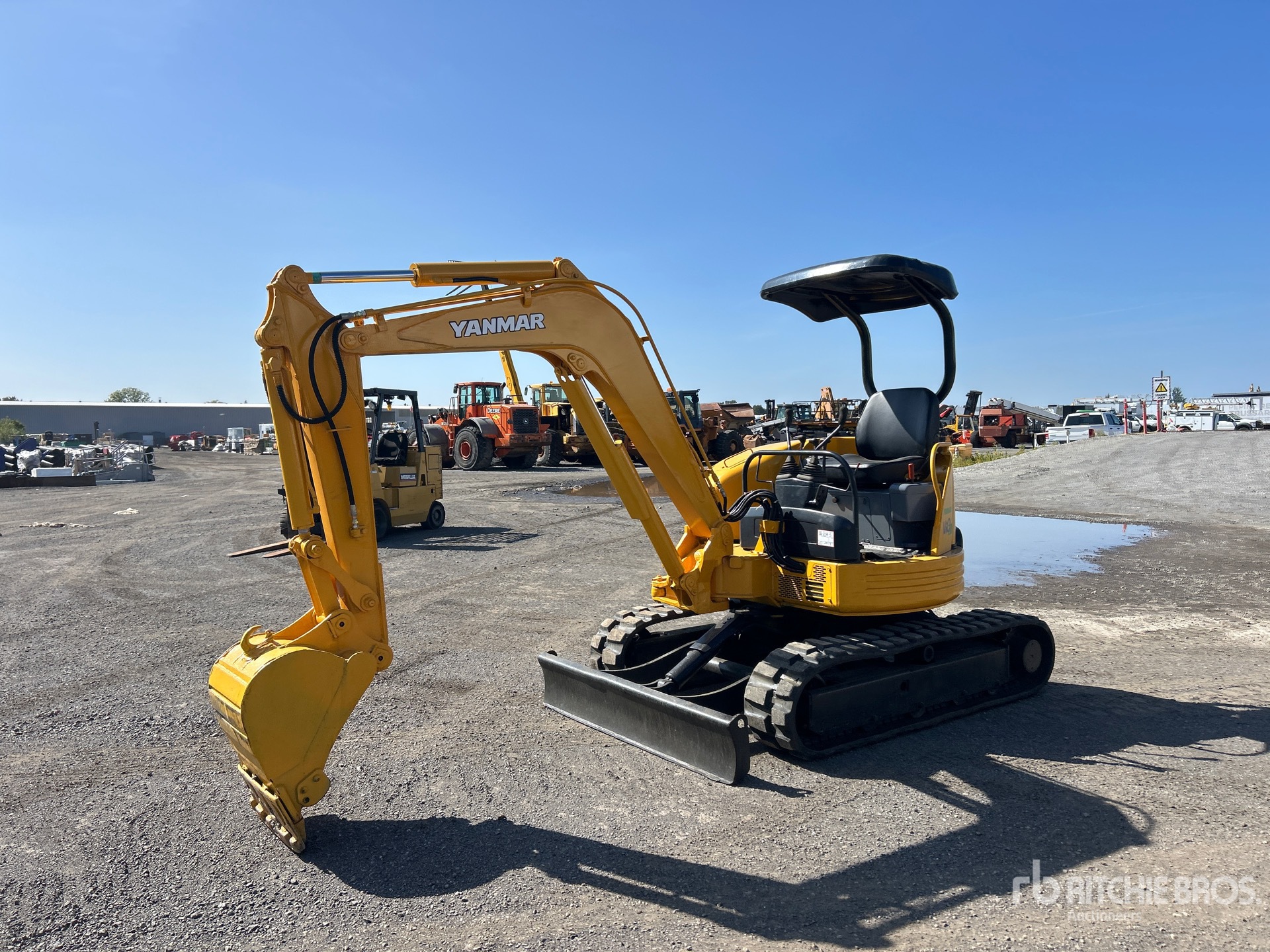 1997 Yanmar VIO30-1