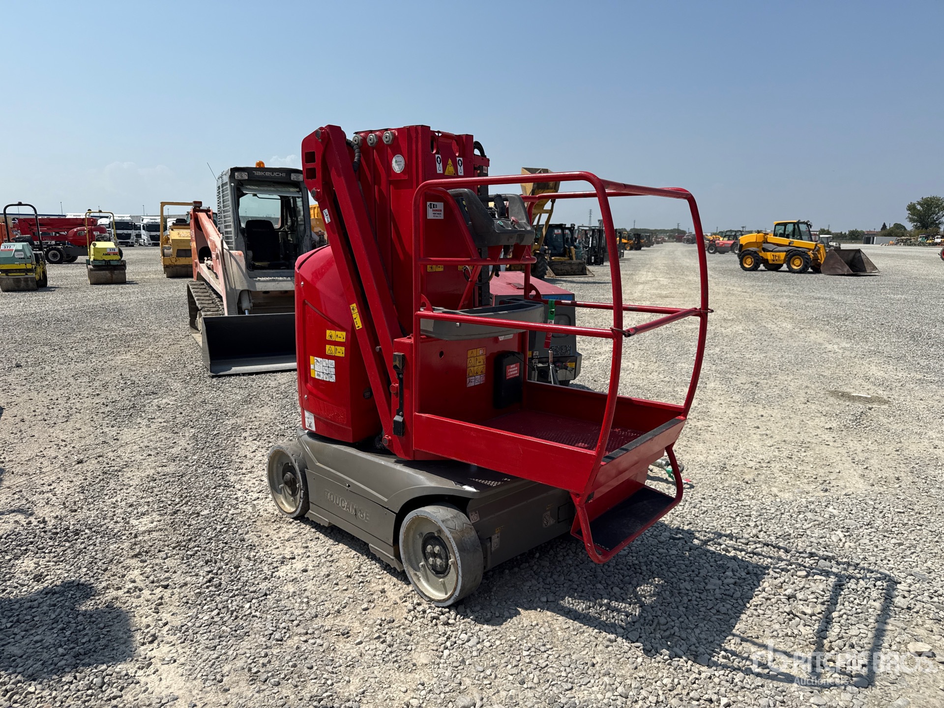 2016 JLG TOUCAN 8E
