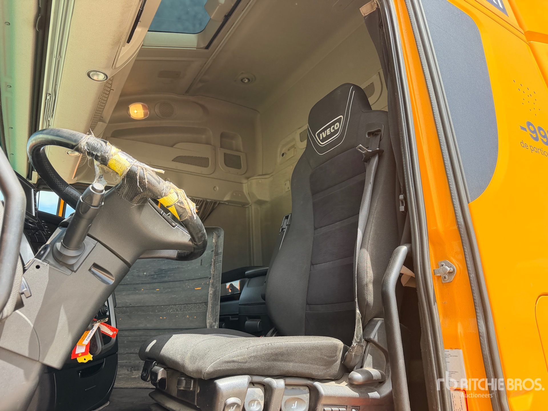 2019 Iveco STRALIS AS440S4