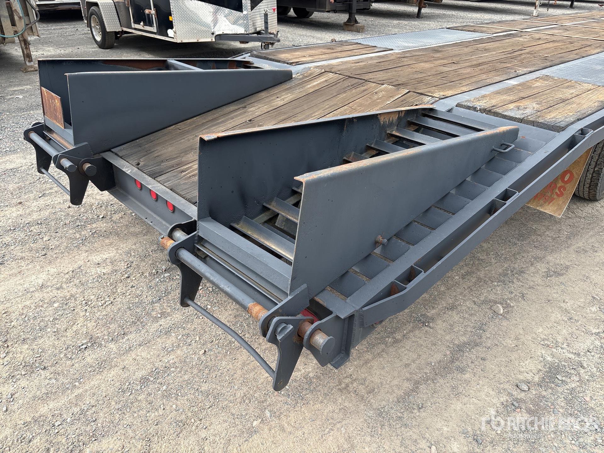 2012 Imperial GN833 10TR
