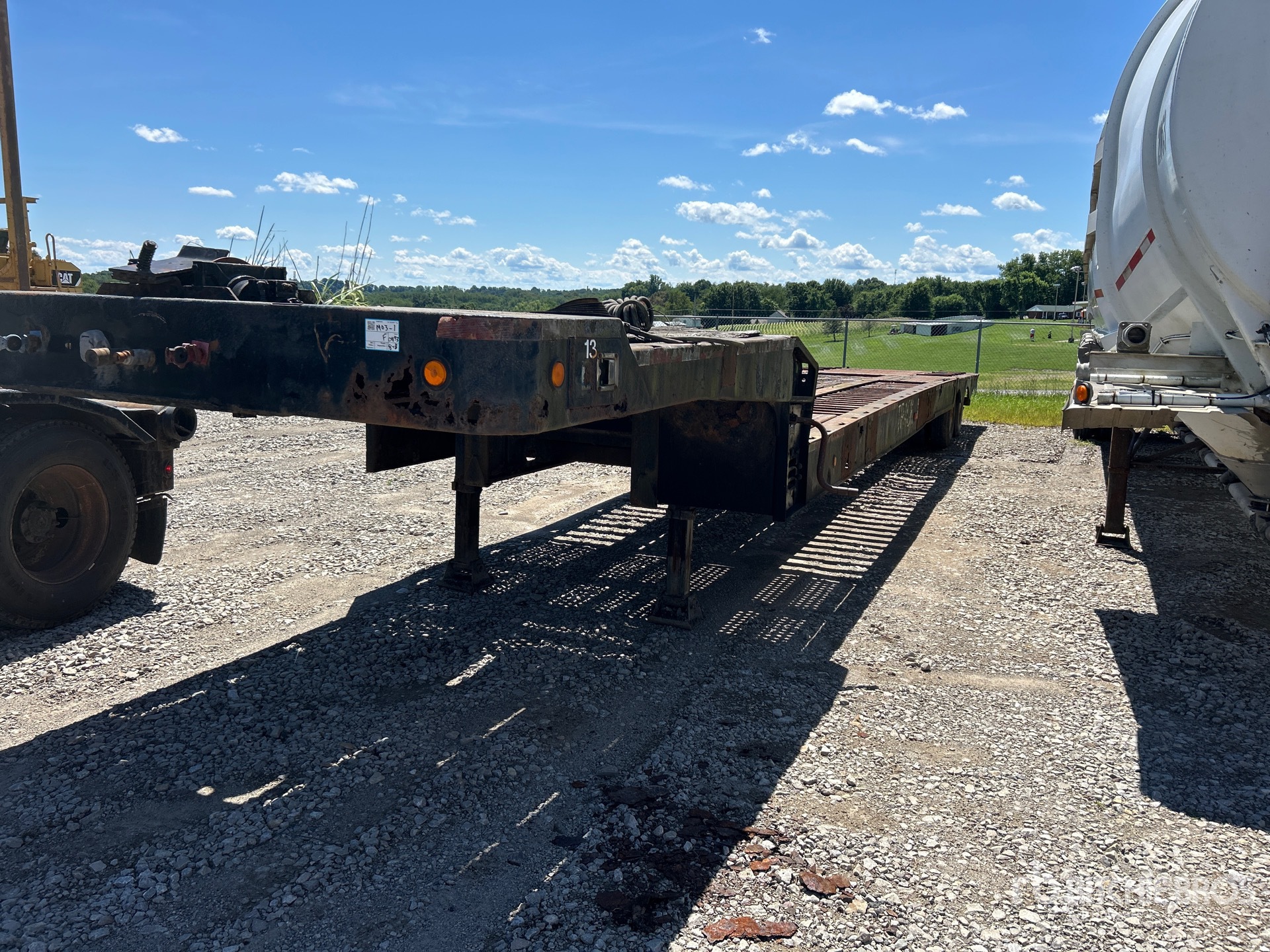 2000 Landoll 900