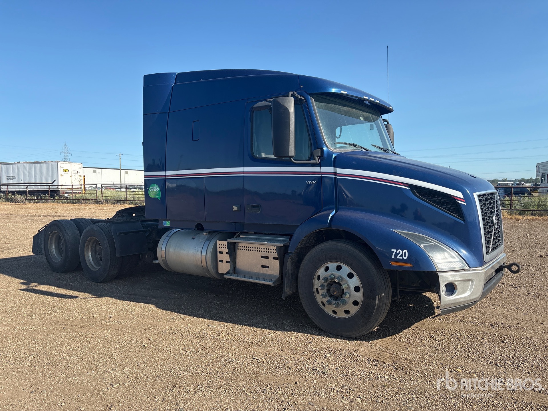 2020 Volvo VNR64T-640