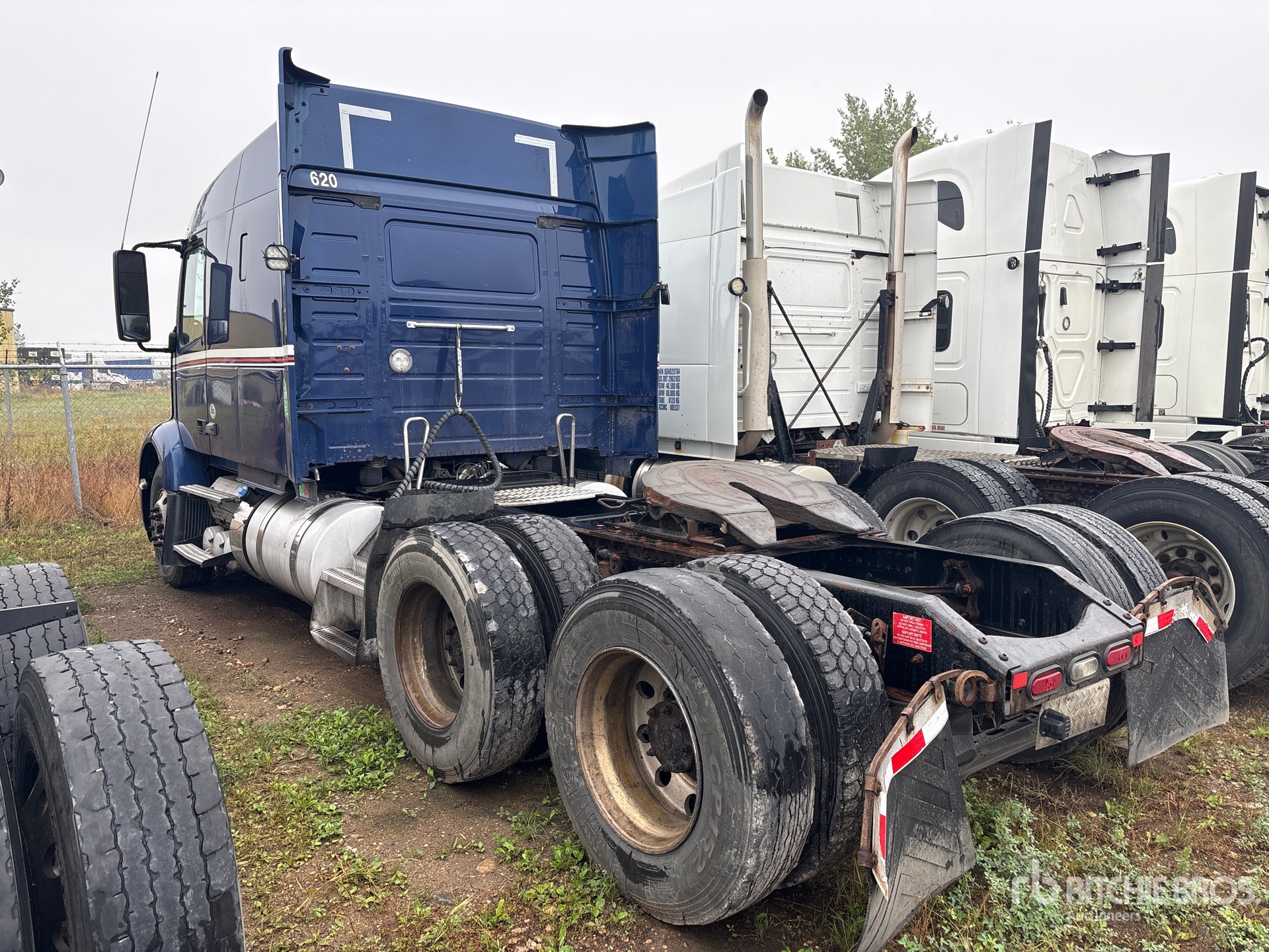 2020 Volvo VNR64T-640