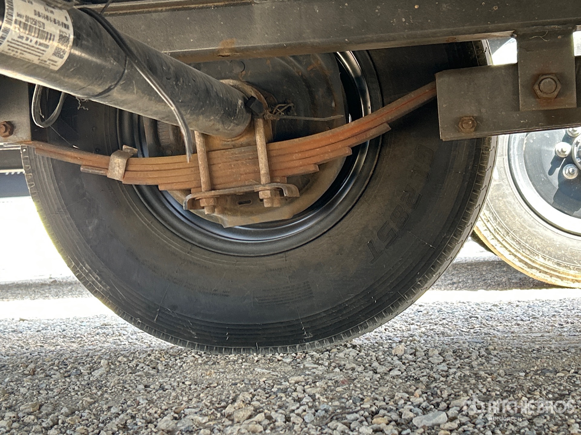 2025 Delco 40 ft T/A Gooseneck