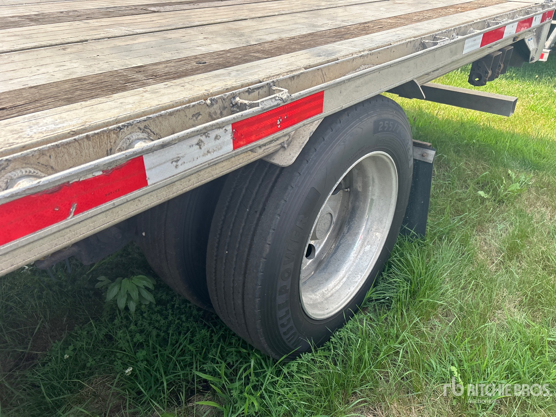 2017 Transcraft 48X102